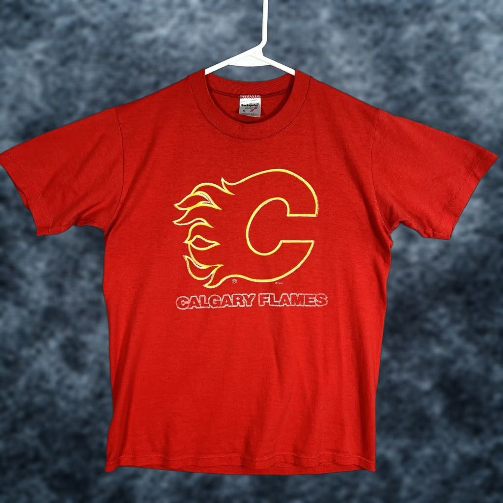Vintage VINTAGE Swingster Calgary Flames T Shirt Adult Medium Red Mens 1990s Graphic Tee Sportswear/Beach - Men Size US M / EU 48-50 / 2 - 1 Thumbnail