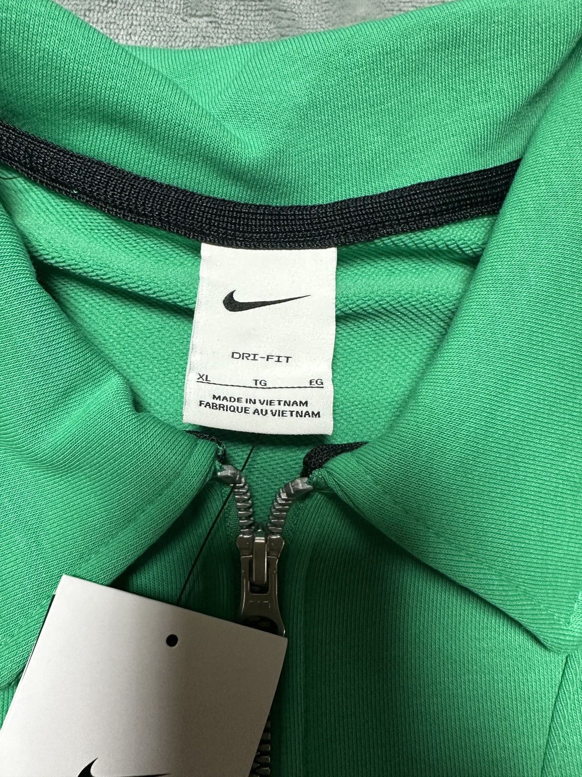 Nike NEW Men’s Nike Giannis Standard Issue 1/4 Zip Basketball Top Size US XL / EU 56 / 4 - 4 Thumbnail