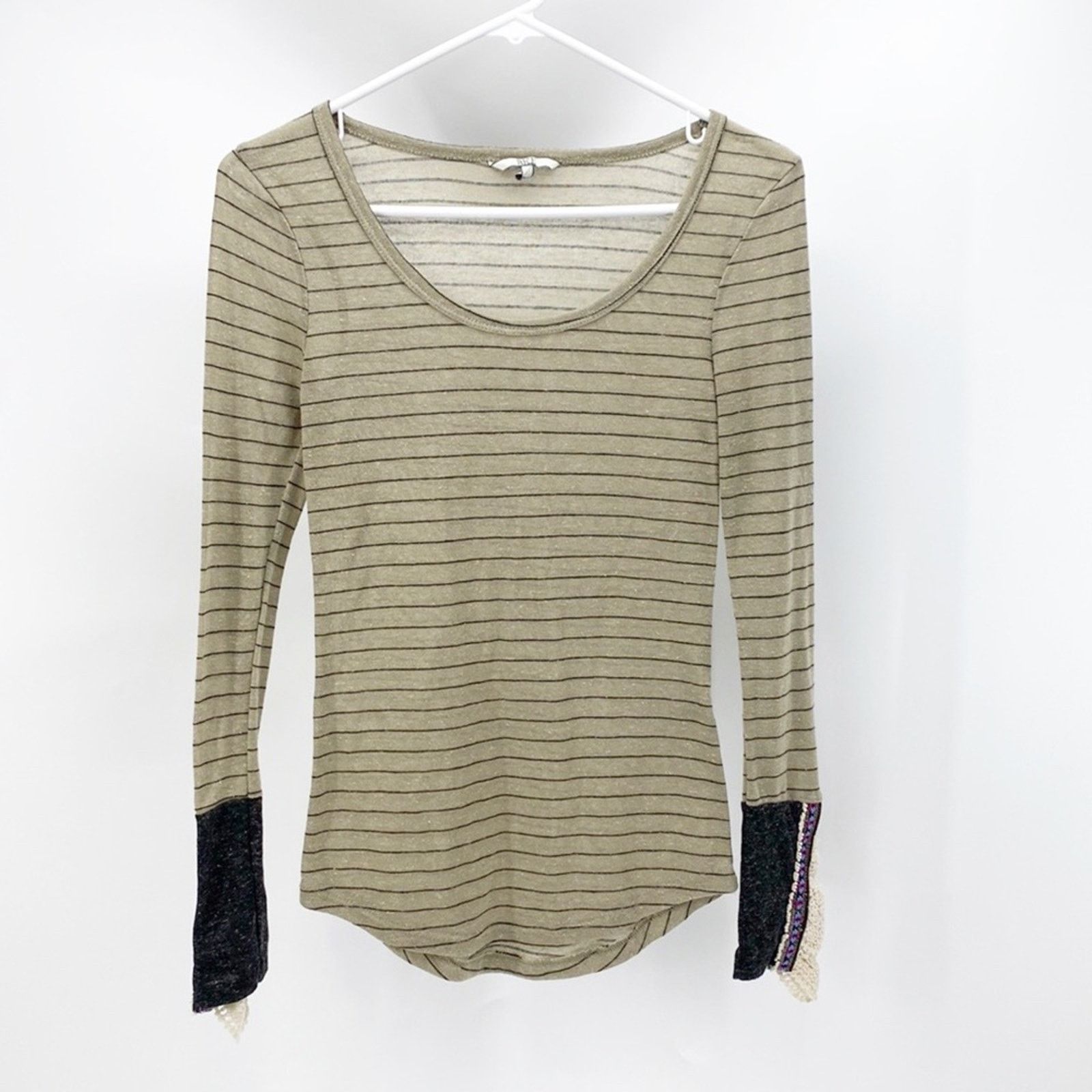 BKE BKE Buckle Flax Blend Striped Crochet Cuff Lightweight Size XS / US 0-2 / IT 36-38 - 1 Thumbnail