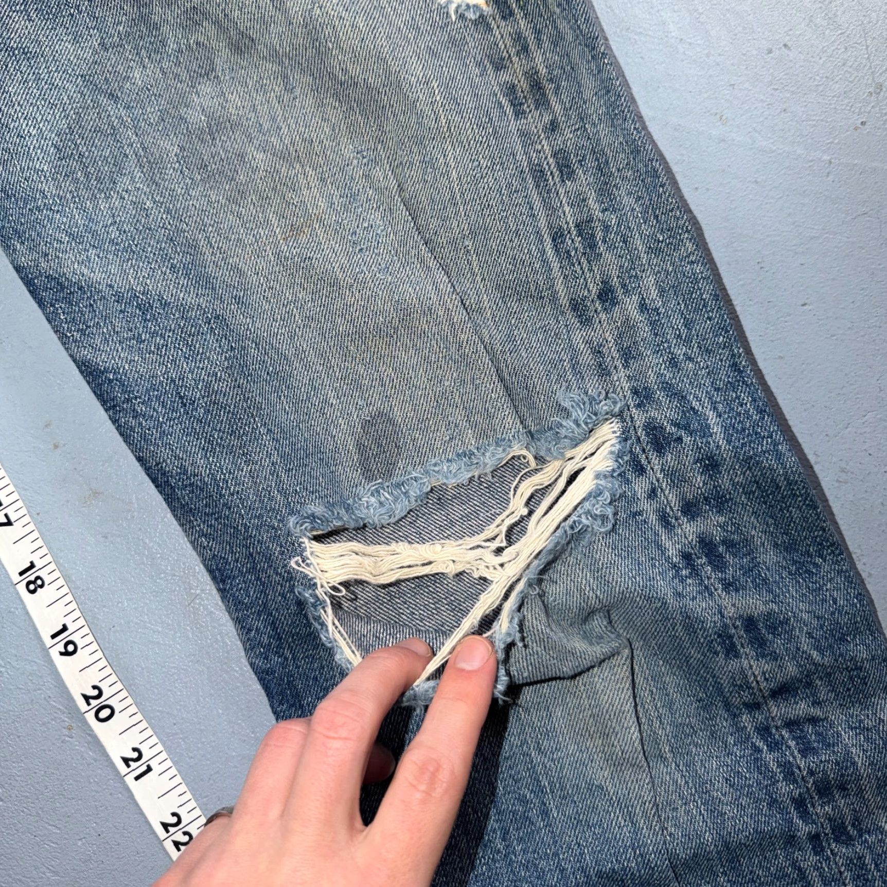 Levi's VINTAGE Levi's 501 Jeans 70s 80s USA Light Wash Classic Straight 31x33 5-Pocket Denim Button USA Mens Blue Light Distressed Regular Coat? Size US 31 - 6 Thumbnail