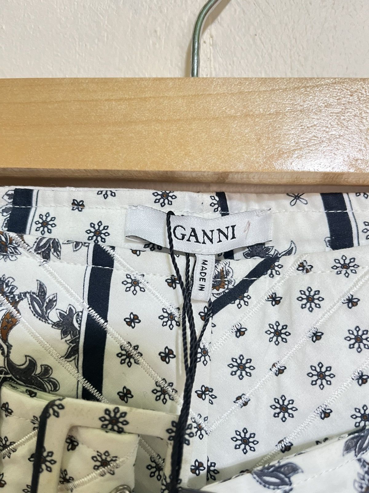 Ganni Ganni Quilted shorts Size 42" / US 20 - 8 Thumbnail