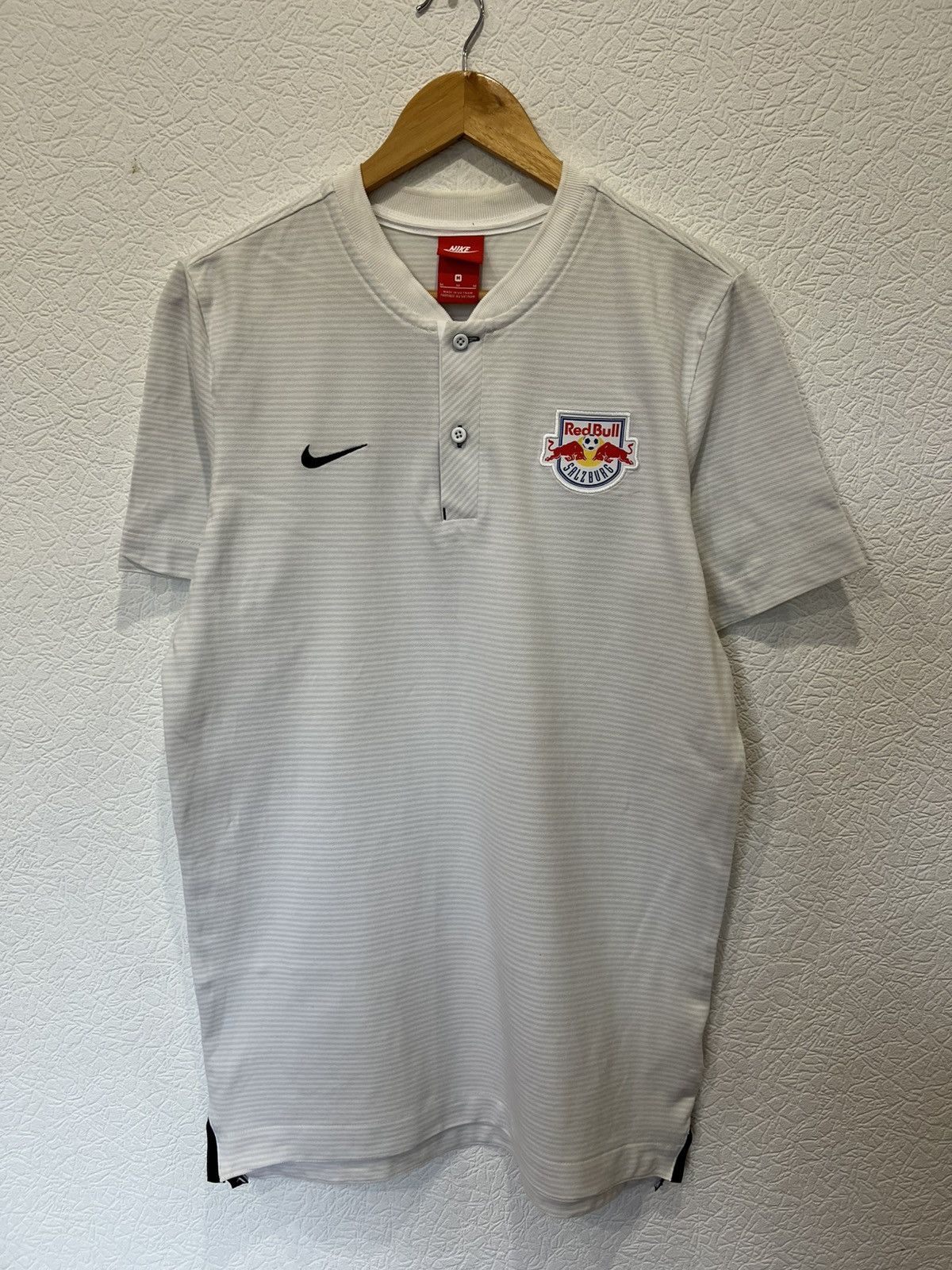 Nike Nike RB Salzburg White T Shirt Mens Basic Tee Size US M / EU 48-50 / 2 - 1 Thumbnail