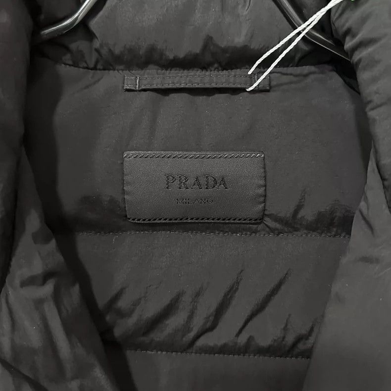Prada Prada Triangle logo down jacket 2502-Nextarrow Size US M / EU 48-50 / 2 - 4 Thumbnail
