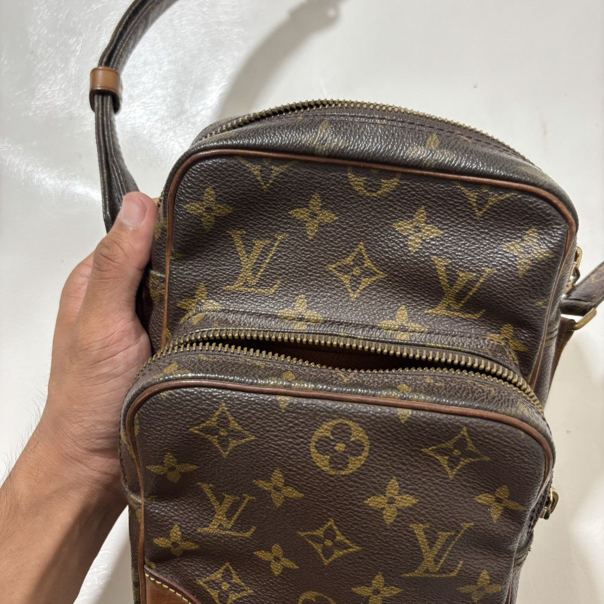 Louis Vuitton Louis Vuitton Amazon Bag Size ONE SIZE - 10 Thumbnail