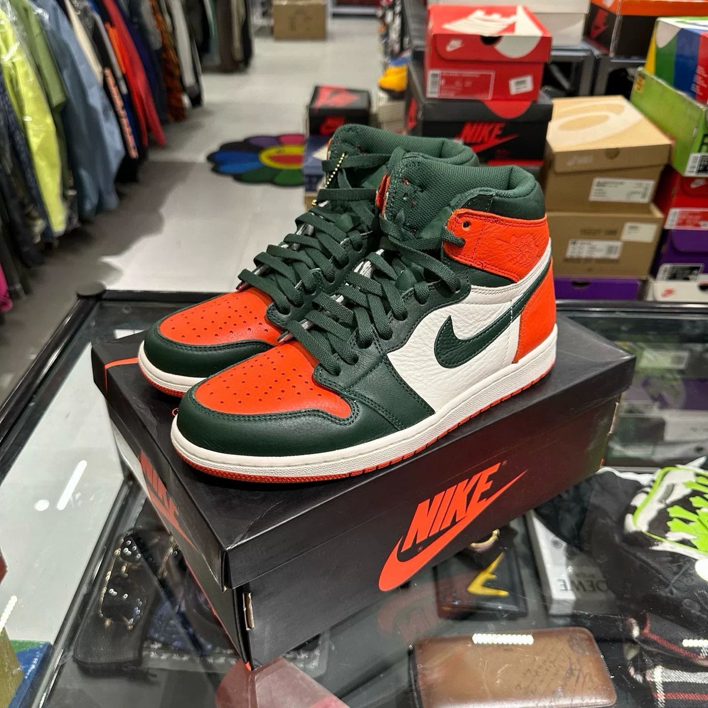 Nike Nike Orange Lowtop Sneakers 10.5 Men Size US 10.5 / EU 43-44 - 1 Thumbnail