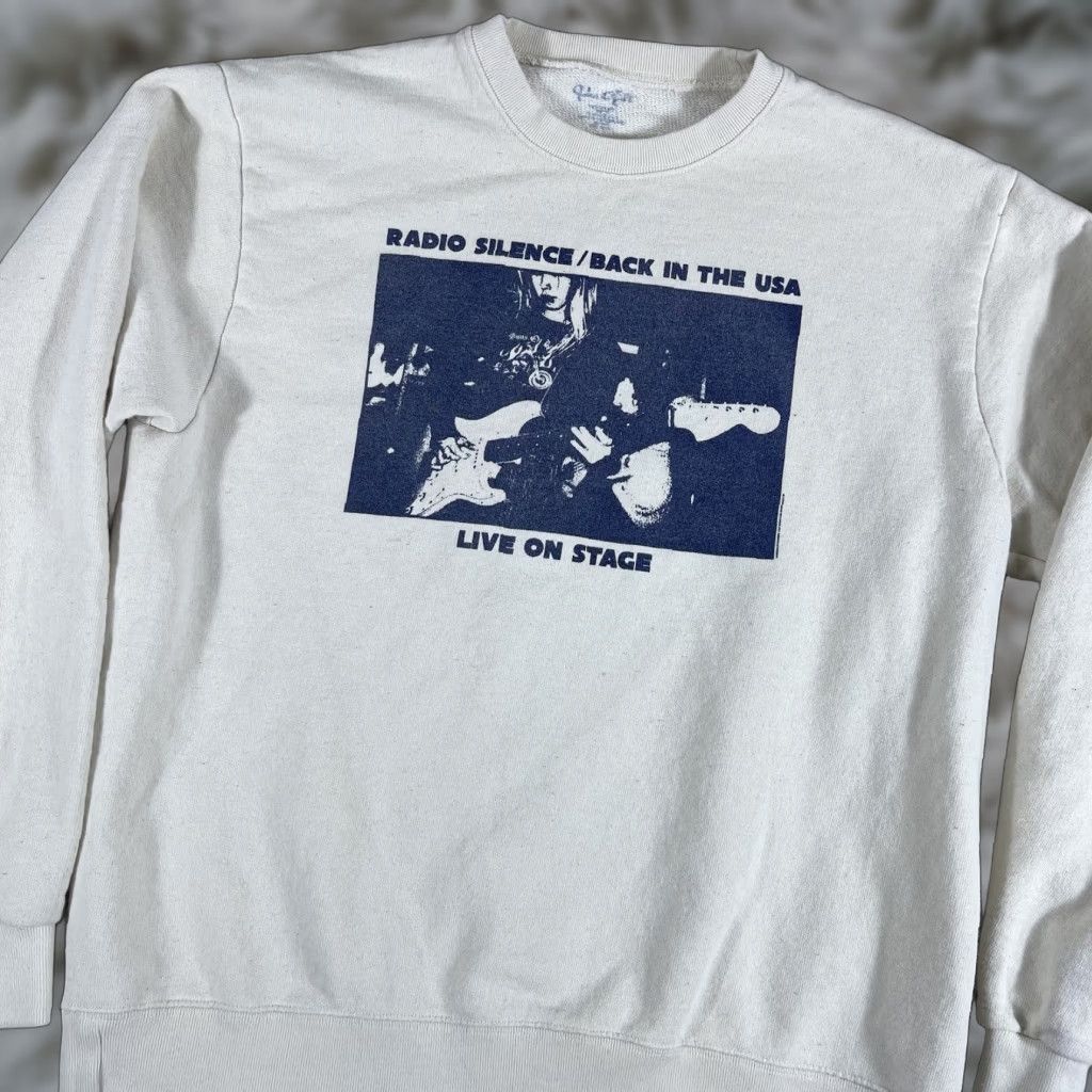 Brandy Melville Brandy Melville Radio Silence Crewneck Sweatshirt OSFA One Size Cream Y2K Band Womens Size L / US 10 / IT 46 - 1 Thumbnail