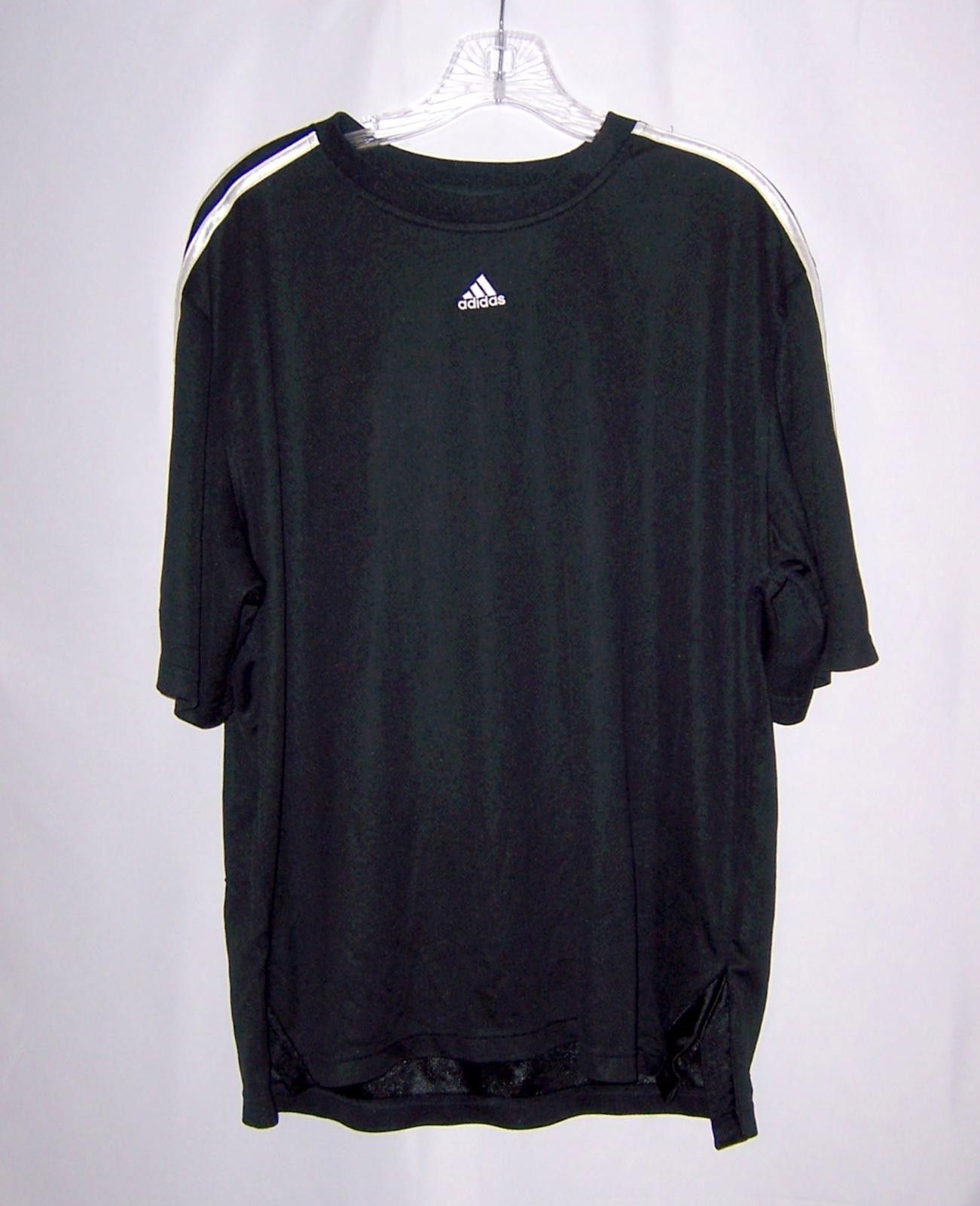 Adidas Vintage Adidas Men's L Black Short Sleeve Athletic Shirt Size US L / EU 52-54 / 3 - 1 Thumbnail