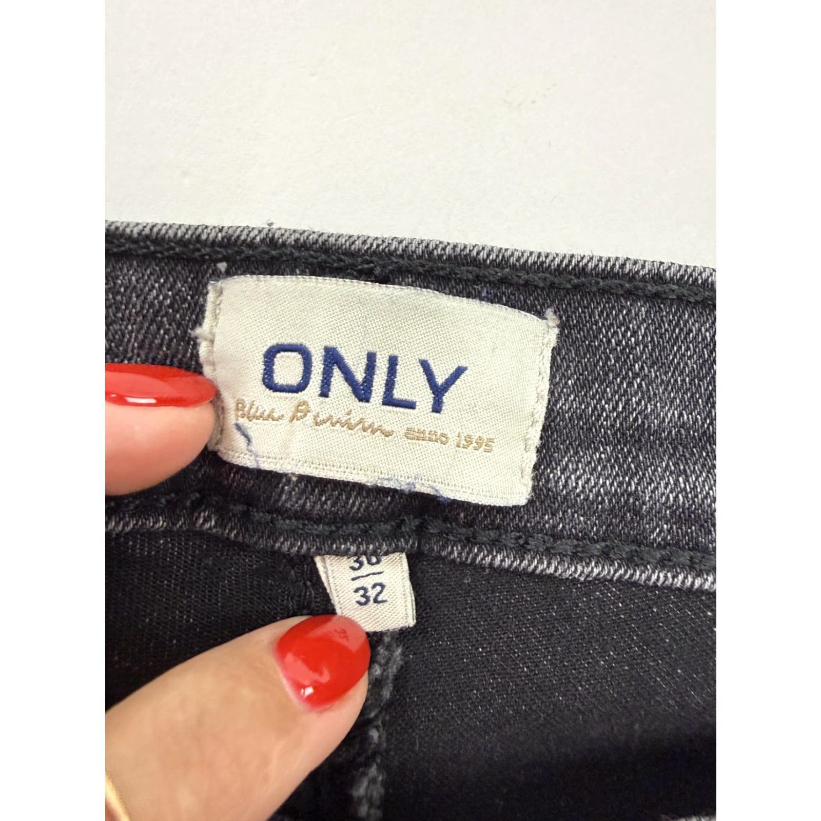Vintage Only Kendell Jeans Womens Skinny Dark Gray Ankle Zip Distressed 30x27 Denim Slim Pockets Size 30" / US 8 / IT 44 - 6 Thumbnail