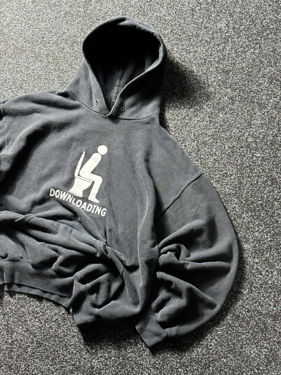 Fruit Of The Loom × Vintage 🚨 VINTAGE DOWNLOADING TOILET 💩 HOODIE Y2K SK8 boxy rare Size US M / EU 48-50 / 2 - 3 Thumbnail