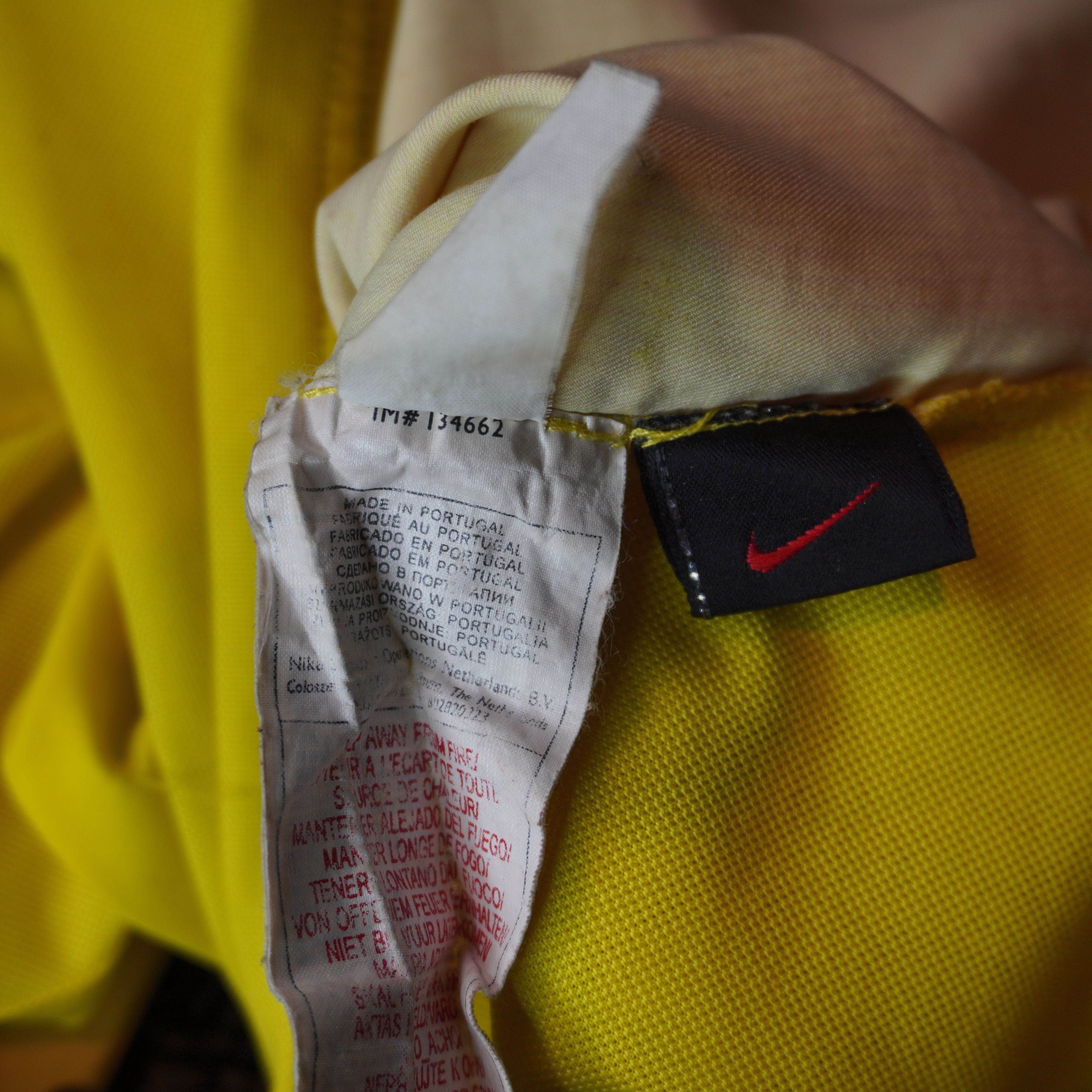 Nike Jersey Leeds United 2002/2003 X Vetements Tribute Issue Size US L / EU 52-54 / 3 - 8 Thumbnail