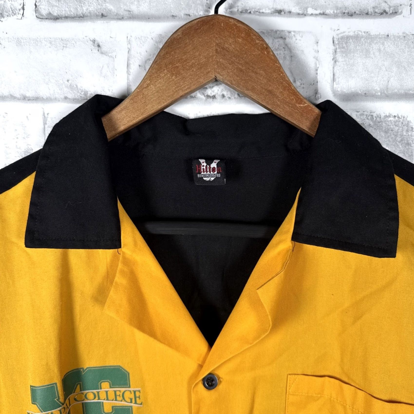 Vintage HILTON Bowling Retro Yellow Yavapai College Bowling Shirt Mens L Size US L / EU 52-54 / 3 - 4 Thumbnail