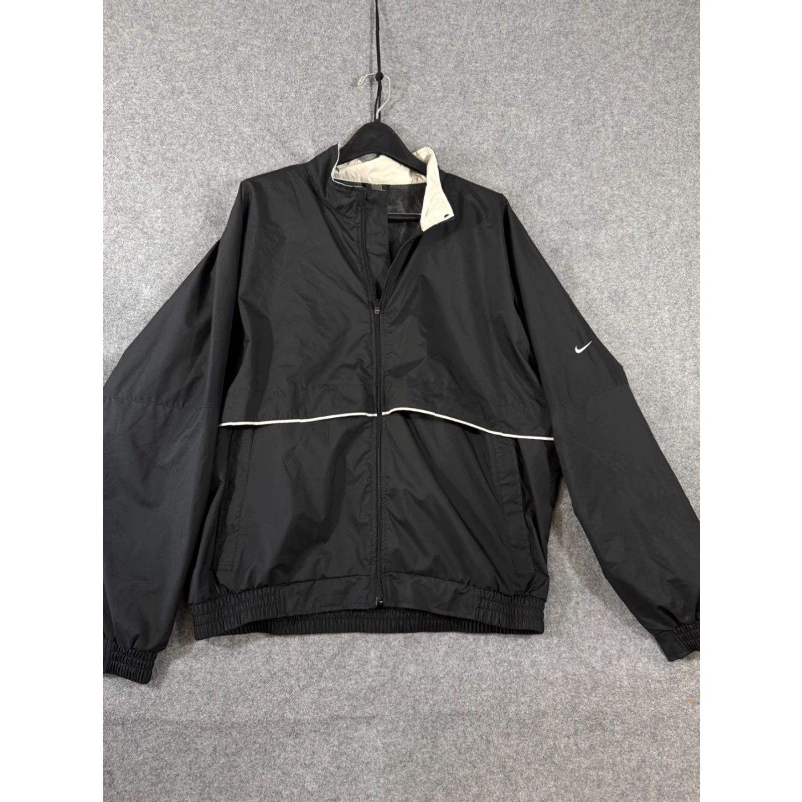 Nike VINTAGE Nike Windbreaker Jacket Mens L Black Full Zip Clima-Fit Stand-Up Neck Wind-Resistant Pockets Casual Outdoor Size US L / EU 52-54 / 3 - 3 Thumbnail