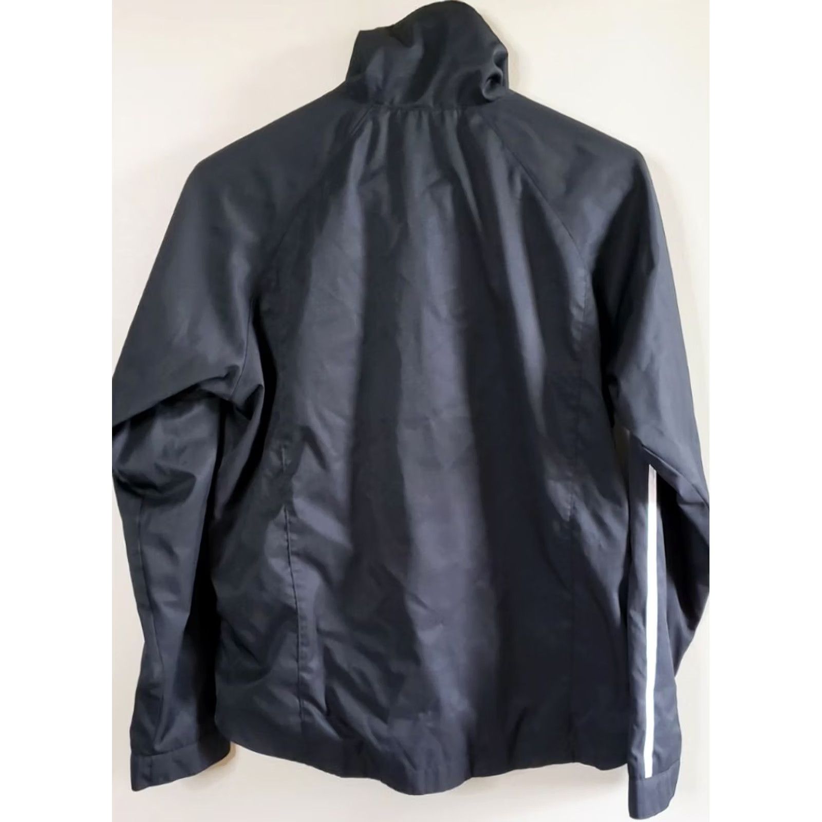 Nike VINTAGE Nike Women's Track Jacket Cropped Black White 8-10 Medium Polyester Full Zip Lightweight Reflective Pockets Running & Jogging Womens Size M / US 6-8 / IT 42-44 - 7 Thumbnail