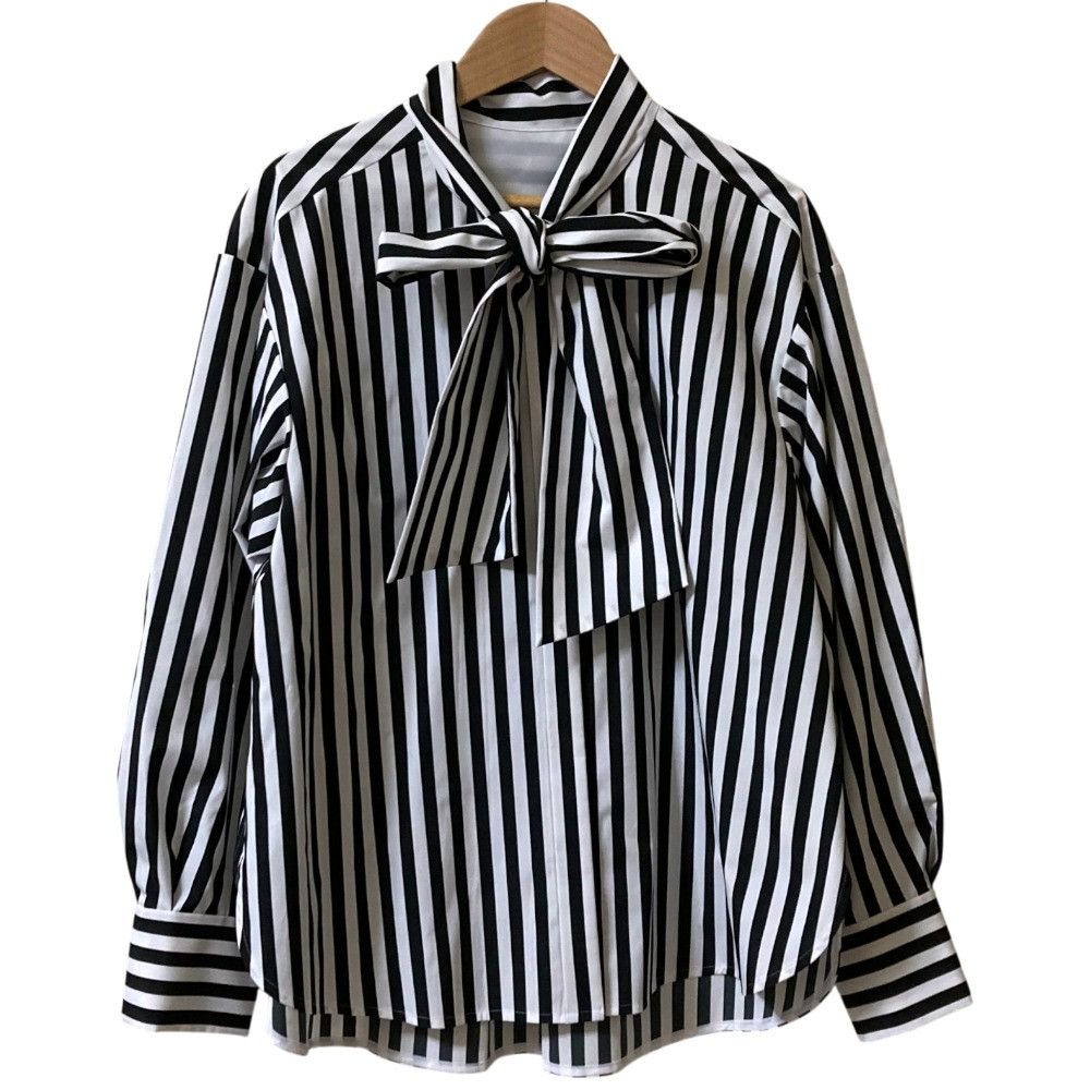 Other Other Grace Class Tafta Stripe Blouse Others Tops 0225141402 DUTY FREE for USA Size ONE SIZE - 1 Thumbnail