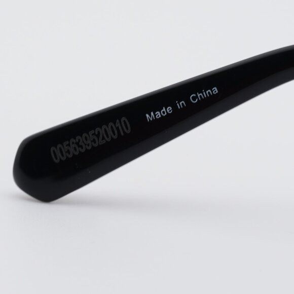 Guess Guess GU00207 02Y Sunglasses Black Round Frame, Violet Lense Size ONE SIZE - 8 Thumbnail