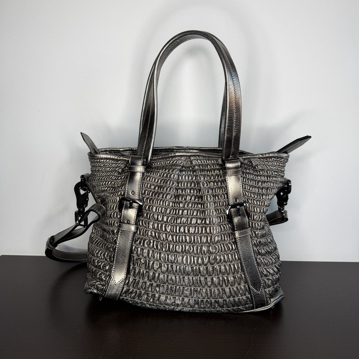 Burberry Burberry Silver Leather Runaway Calf Skin Curvy Bag Size ONE SIZE - 8 Thumbnail