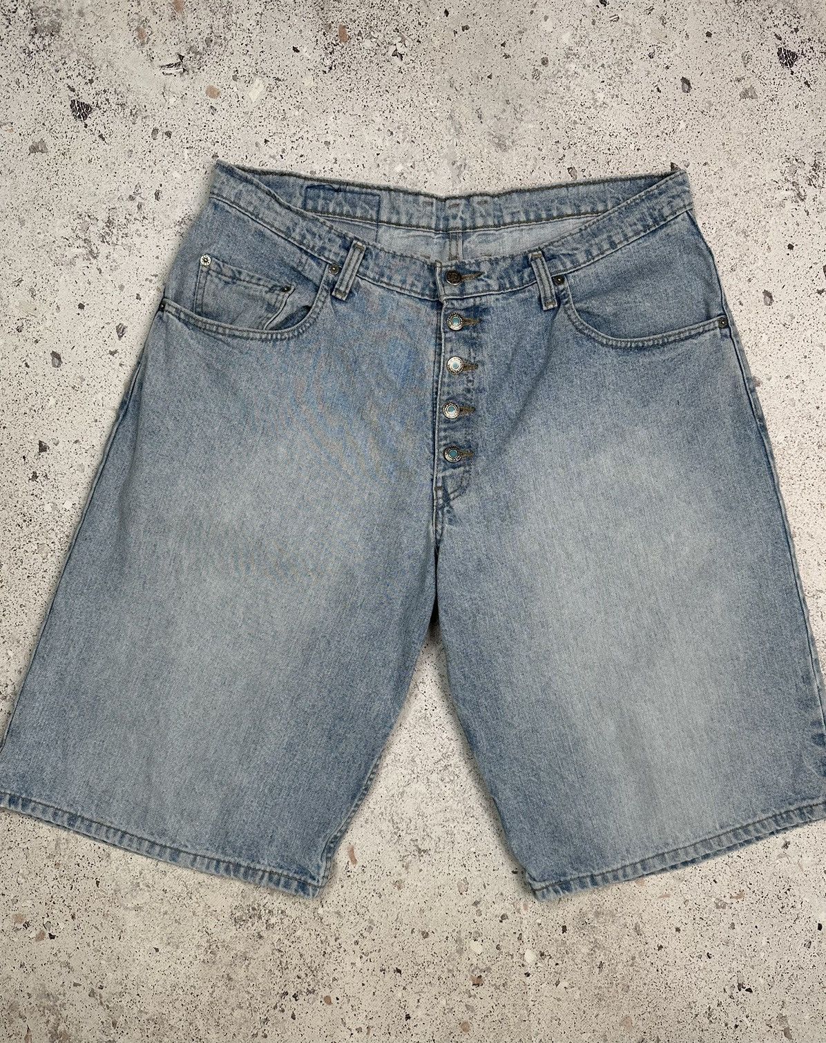 Levi's × Vintage Vintage 90’s Levi’s Black Tab Denim Shorts (38) Men long fit Size US 38 / EU 54 - 3 Thumbnail