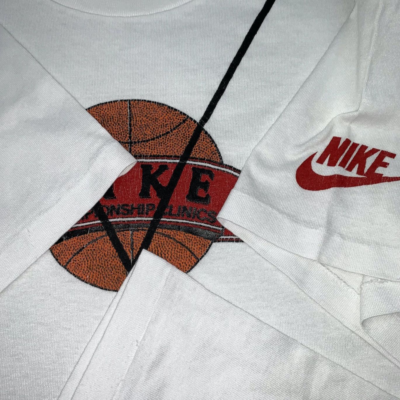 Nike VINTAGE Nike T-Shirt Mens XL White Basketball Clinic Jordan Whistle 90s Size US XL / EU 56 / 4 - 7 Thumbnail