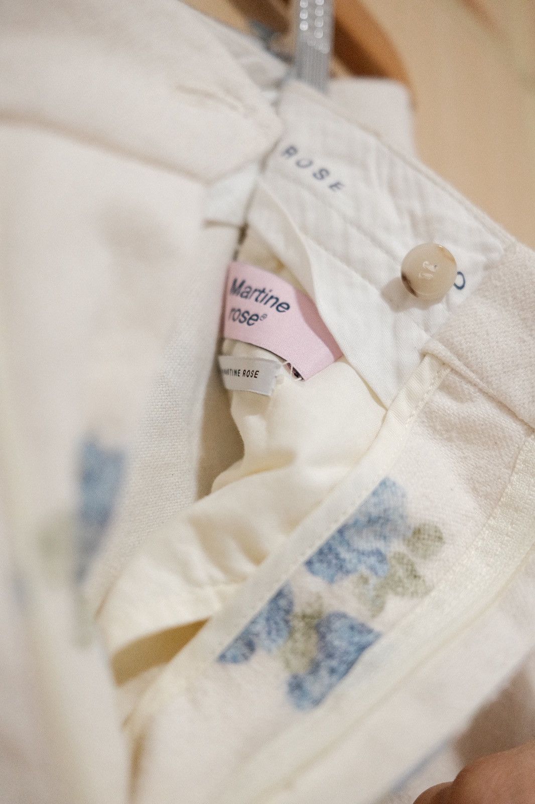 Martine Rose Martine Rose White and blue floral pants Size US 30 / EU 46 - 4 Thumbnail