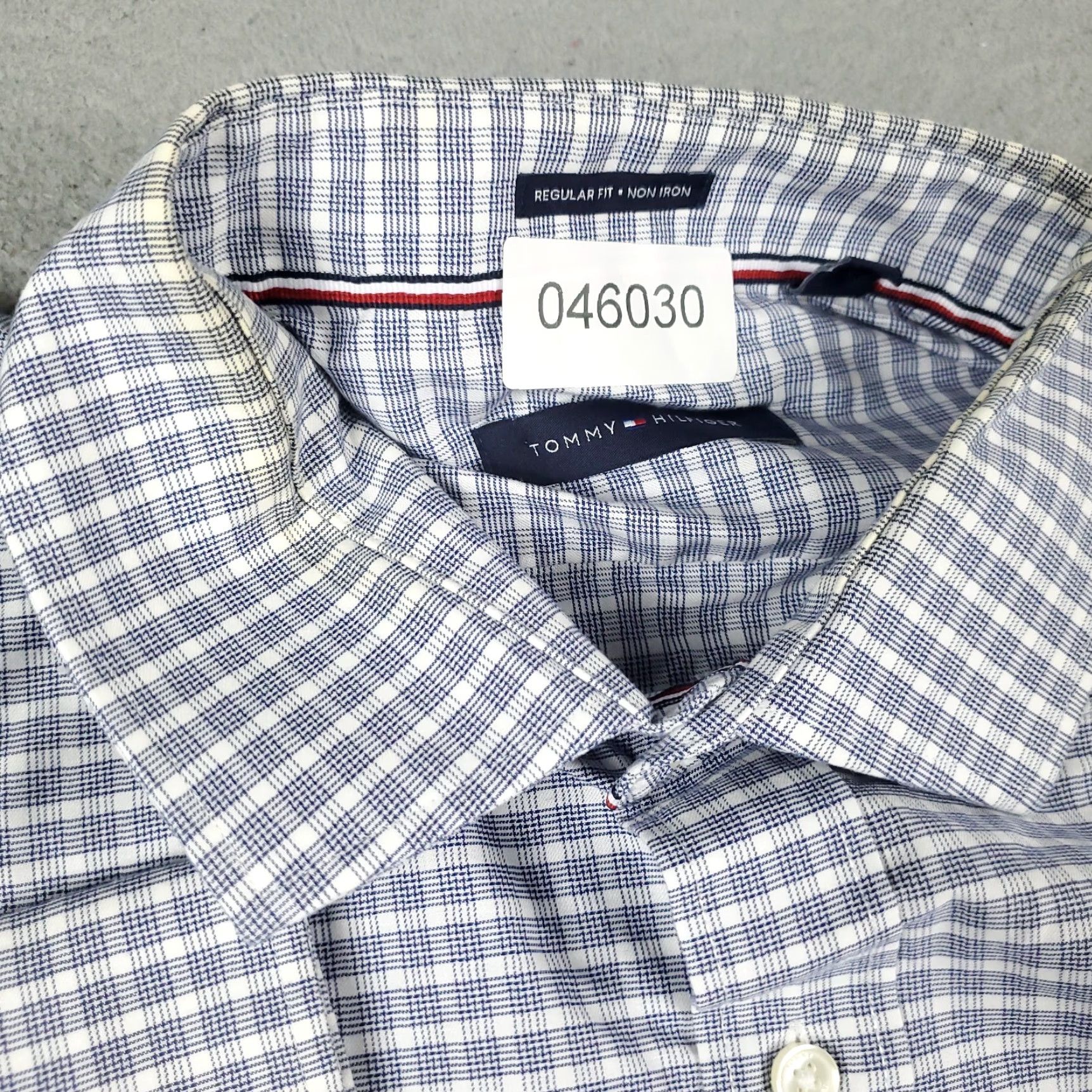Tommy Hilfiger Tommy Hilfiger Shirt Mens 17.5 Blue Plaid Dress Button Up Long Sleeve Shirt Mens 17.5 Blue Plaid Dress Button Up Long Sleeve Size 46R - 3 Thumbnail