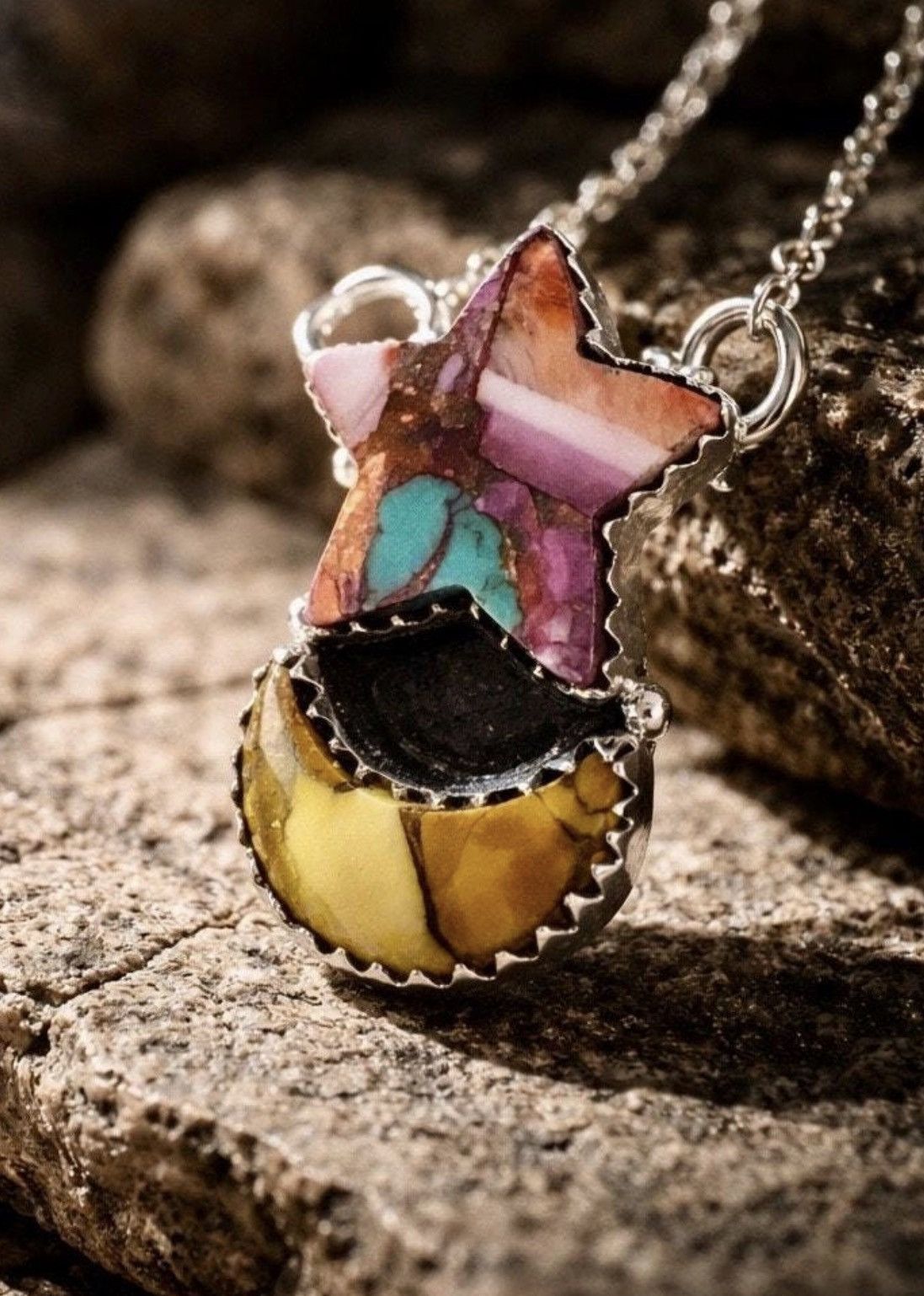 Handmade Spiny Oyster Shell & Honey Dahlia Moon & Star Necklace 18” Size ONE SIZE - 4 Thumbnail