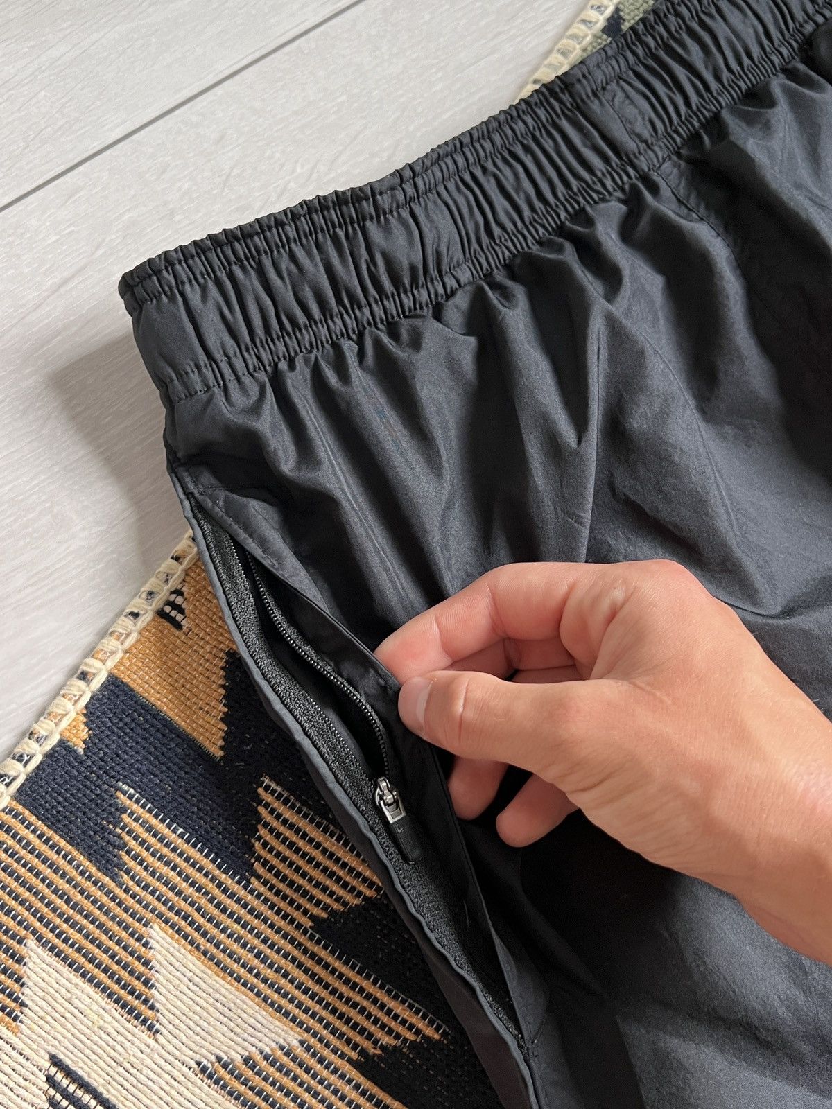 Nike Vintage Nike Nylon Drill Y2k Track Pants Size US 32 / EU 48 - 9 Thumbnail