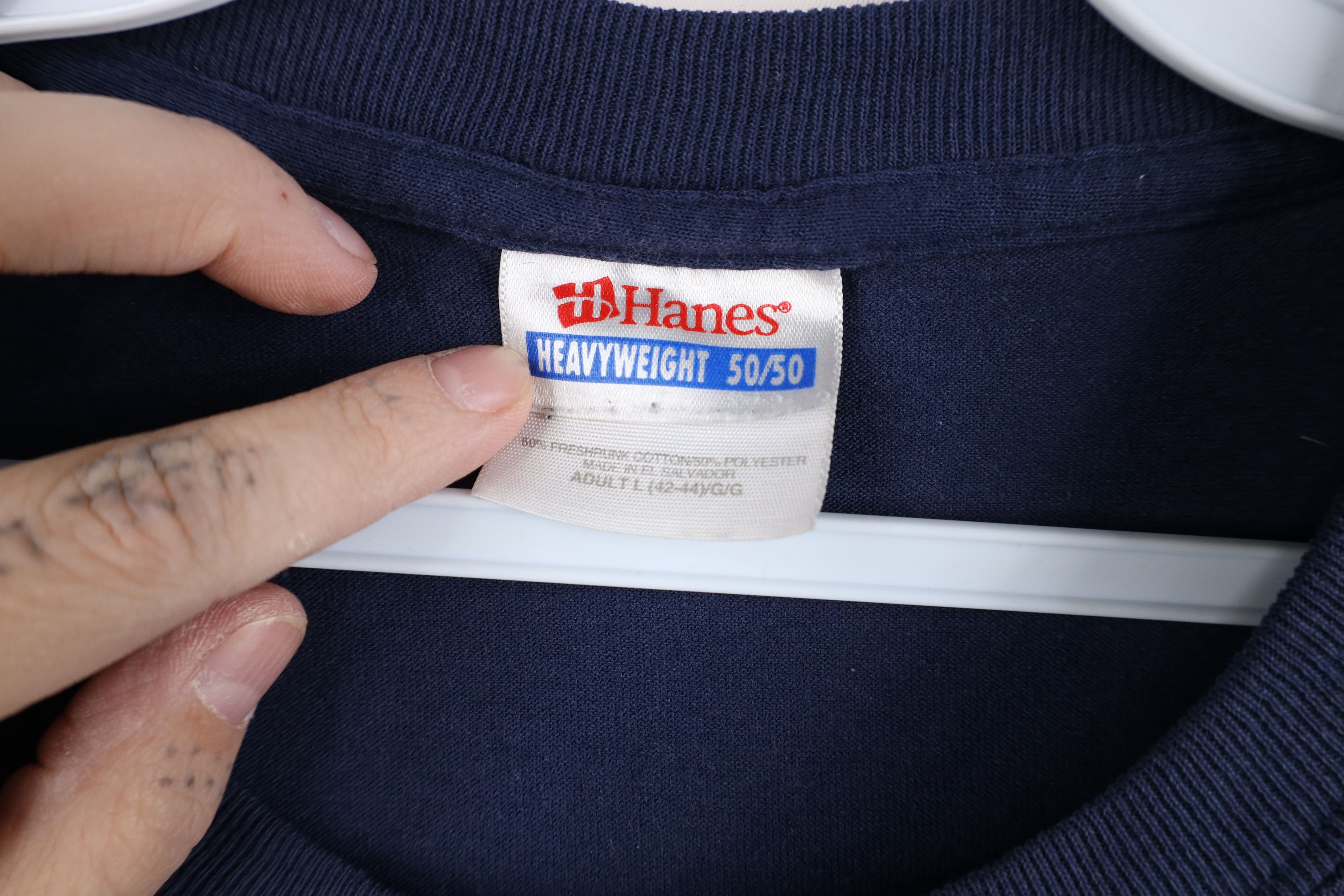 Hanes Vintage 90s Hanes Heavyweight Blank T-Shirt Navy Blue Size US L / EU 52-54 / 3 - 8 Thumbnail