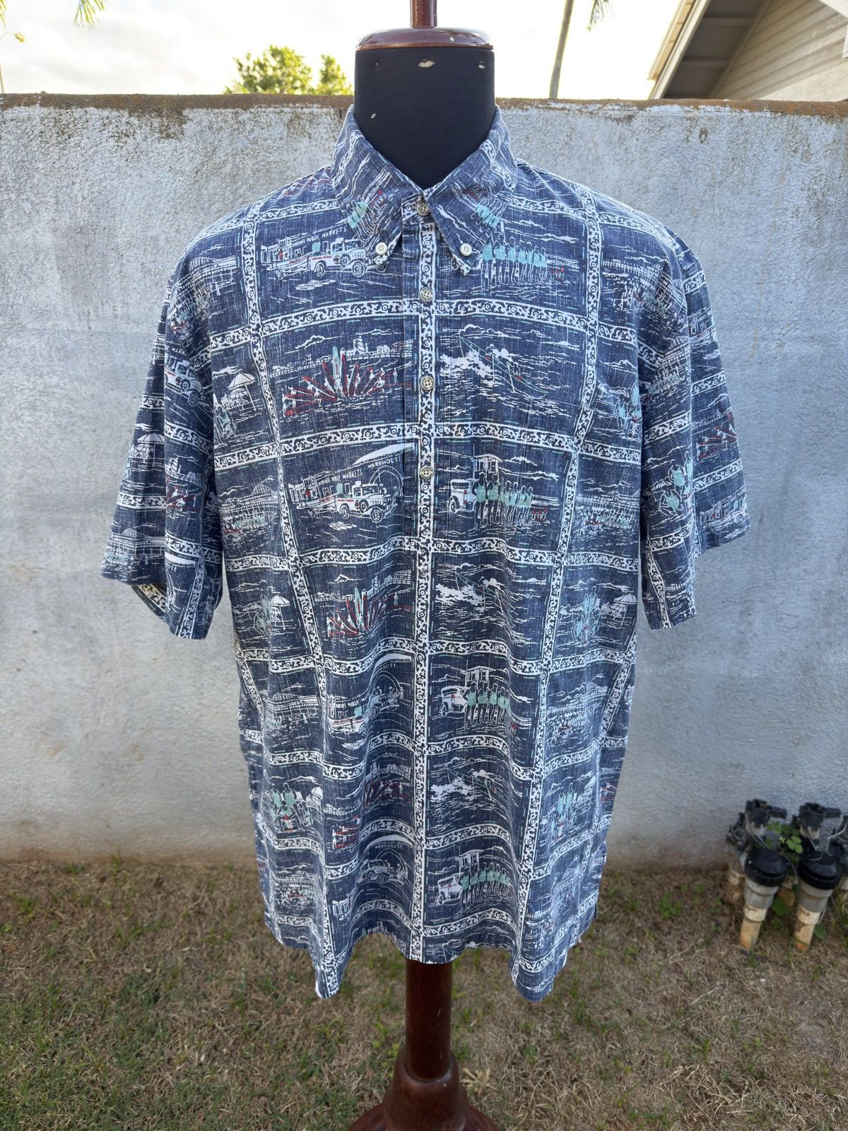 Reyn Spooner PreOwned Reyn Spooner Classic Hawaiian Print Men's XL Blue Size US XL / EU 56 / 4 - 1 Thumbnail