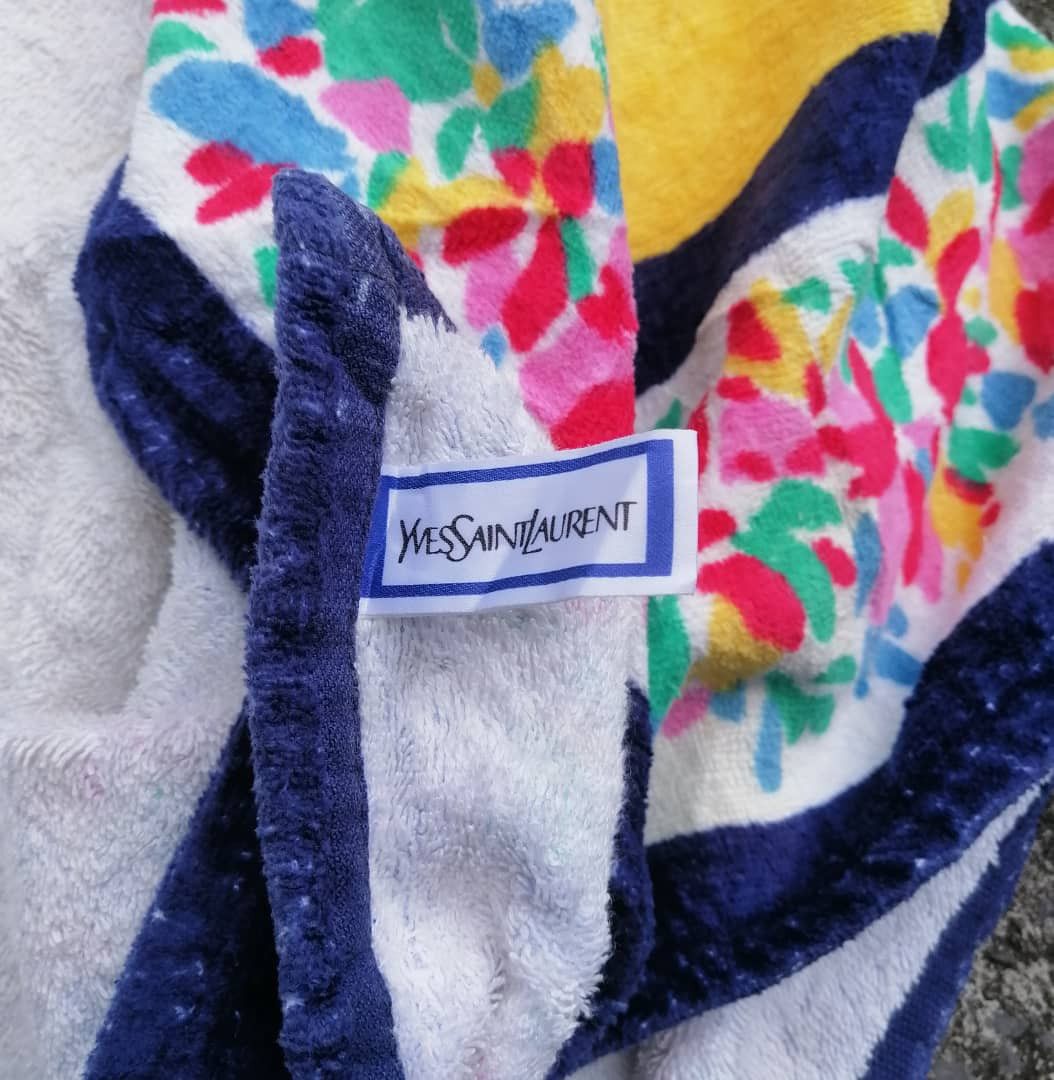 Yves Saint Laurent Yves Saint Laurent Made In Japan Nice Design Towel Size ONE SIZE - 7 Thumbnail
