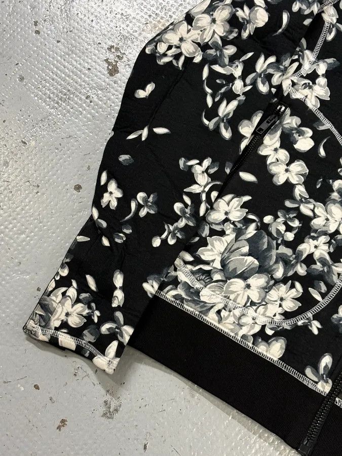 Givenchy SS2018 Givenchy Sample Black Floral Track Jacket Size US M / EU 48-50 / 2 - 10 Thumbnail