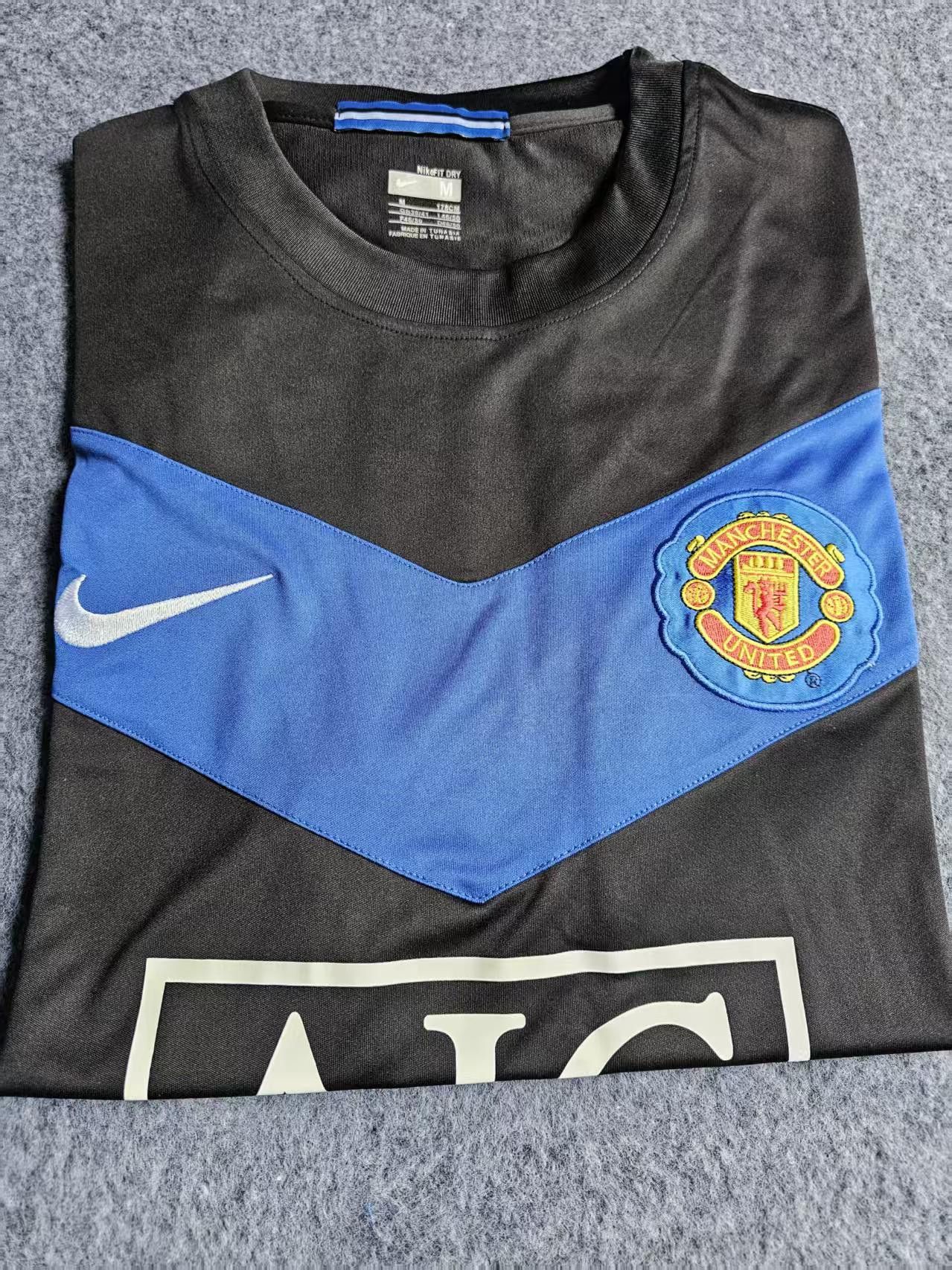 Other 2009 10 MUFC Jersey Away Size US M / EU 48-50 / 2 - 2 Thumbnail