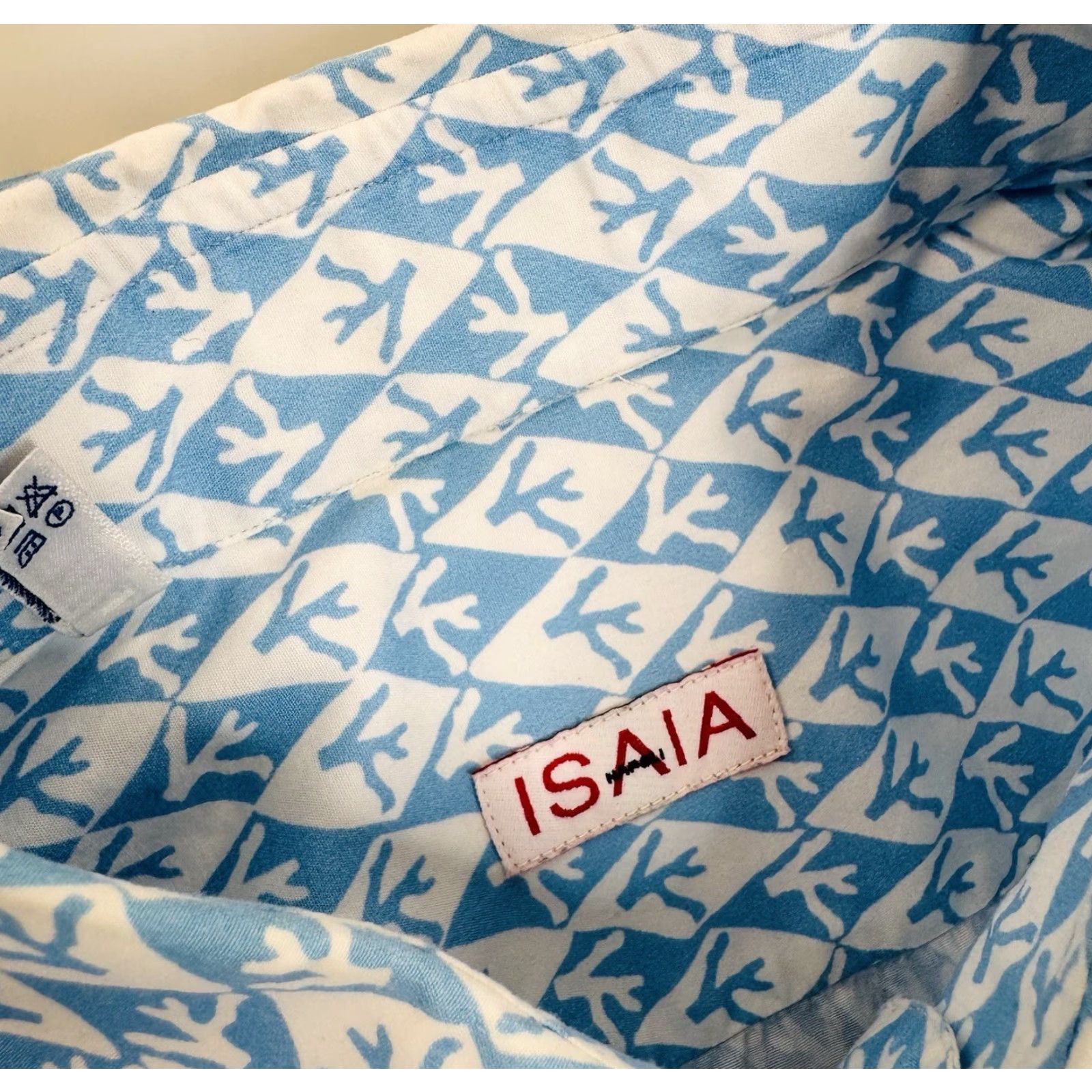 Isaia ISAIA Italy Logo All Over Print Mens Shirt 17 / 43 White / Blue Long Sleeve Button-Up Regular Size 17 / 43 Mens Shirt ISAIA Italy Logo All Over Print Size US XL / EU 56 / 4 - 6 Thumbnail