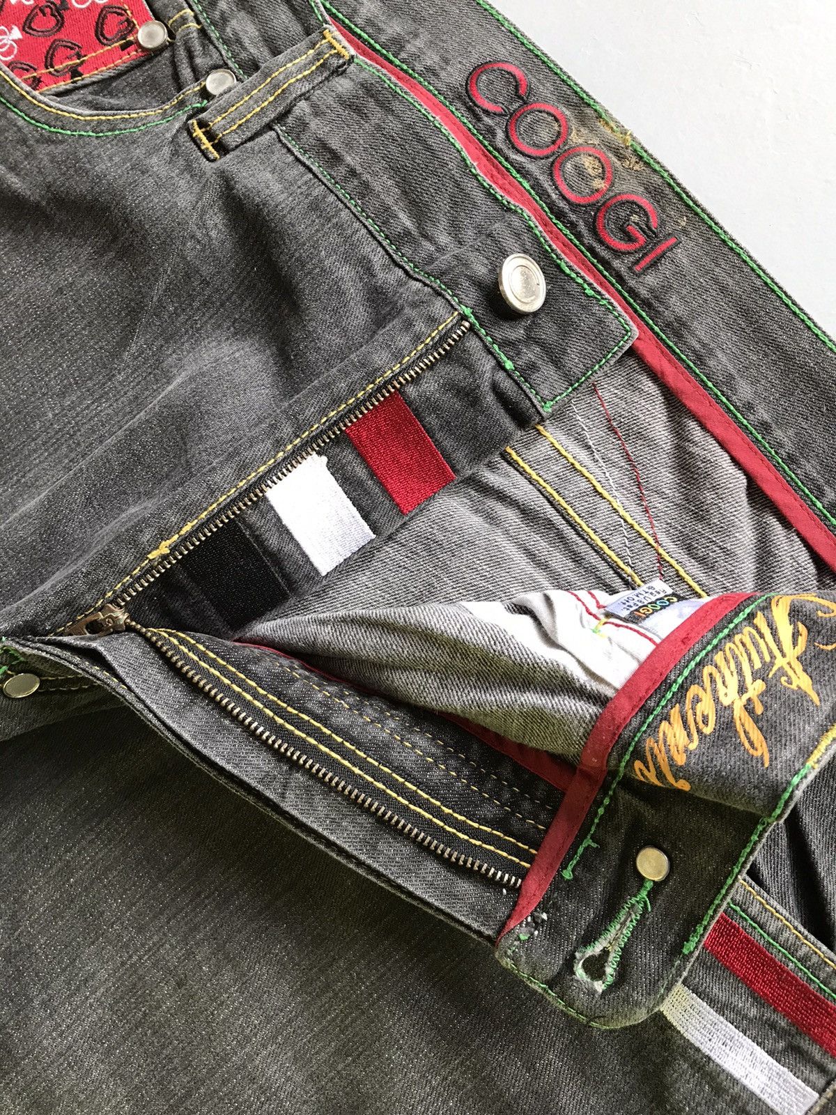Coogi Vintage Coogi crazy king & joker embroidered denim Size US 44 / EU 60 - 6 Thumbnail