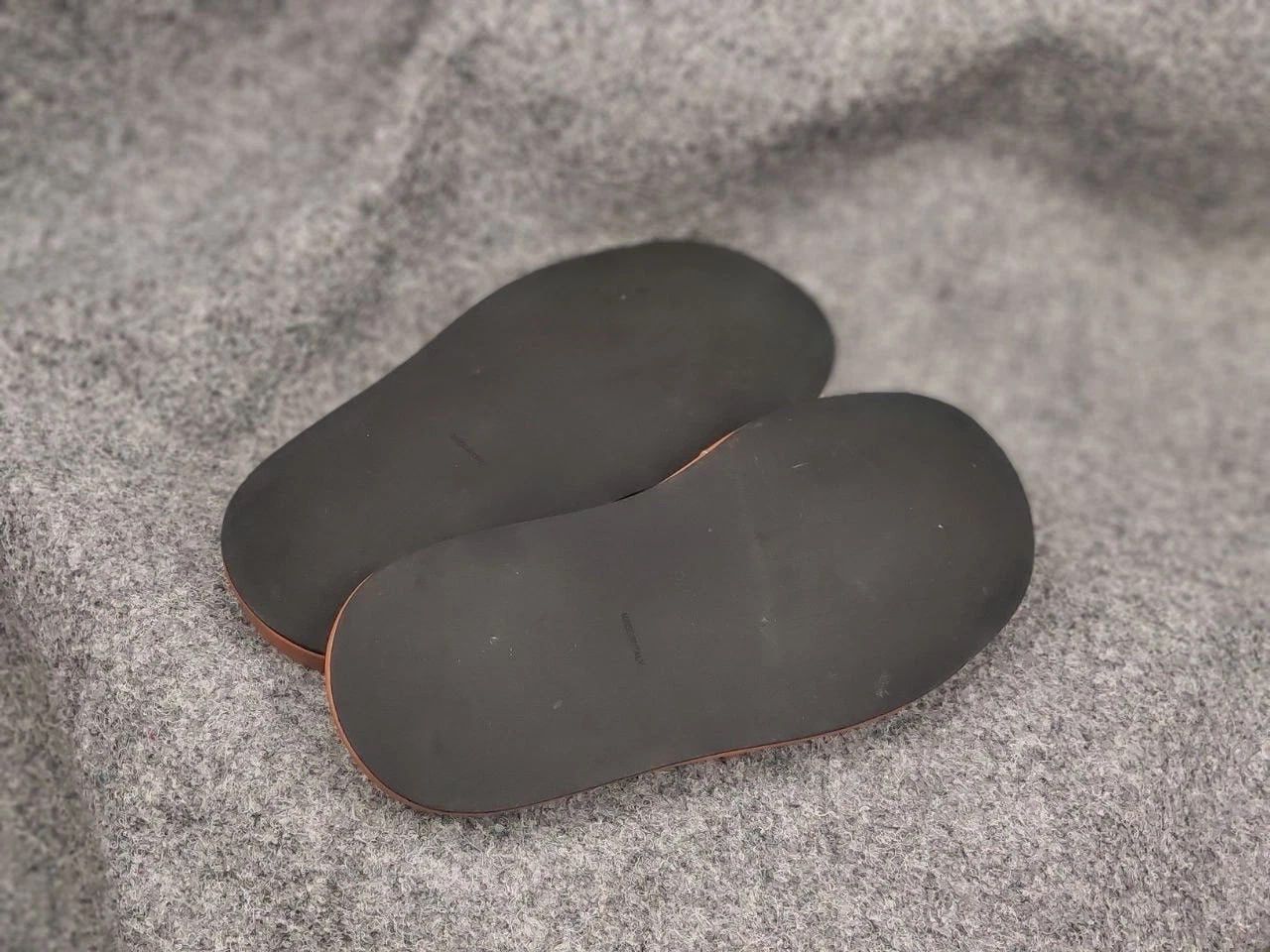 Burberry Burberry Buckingham Brown Logo Slides in Canvas & Leather Size US 9 / IT 39 - 20 Thumbnail