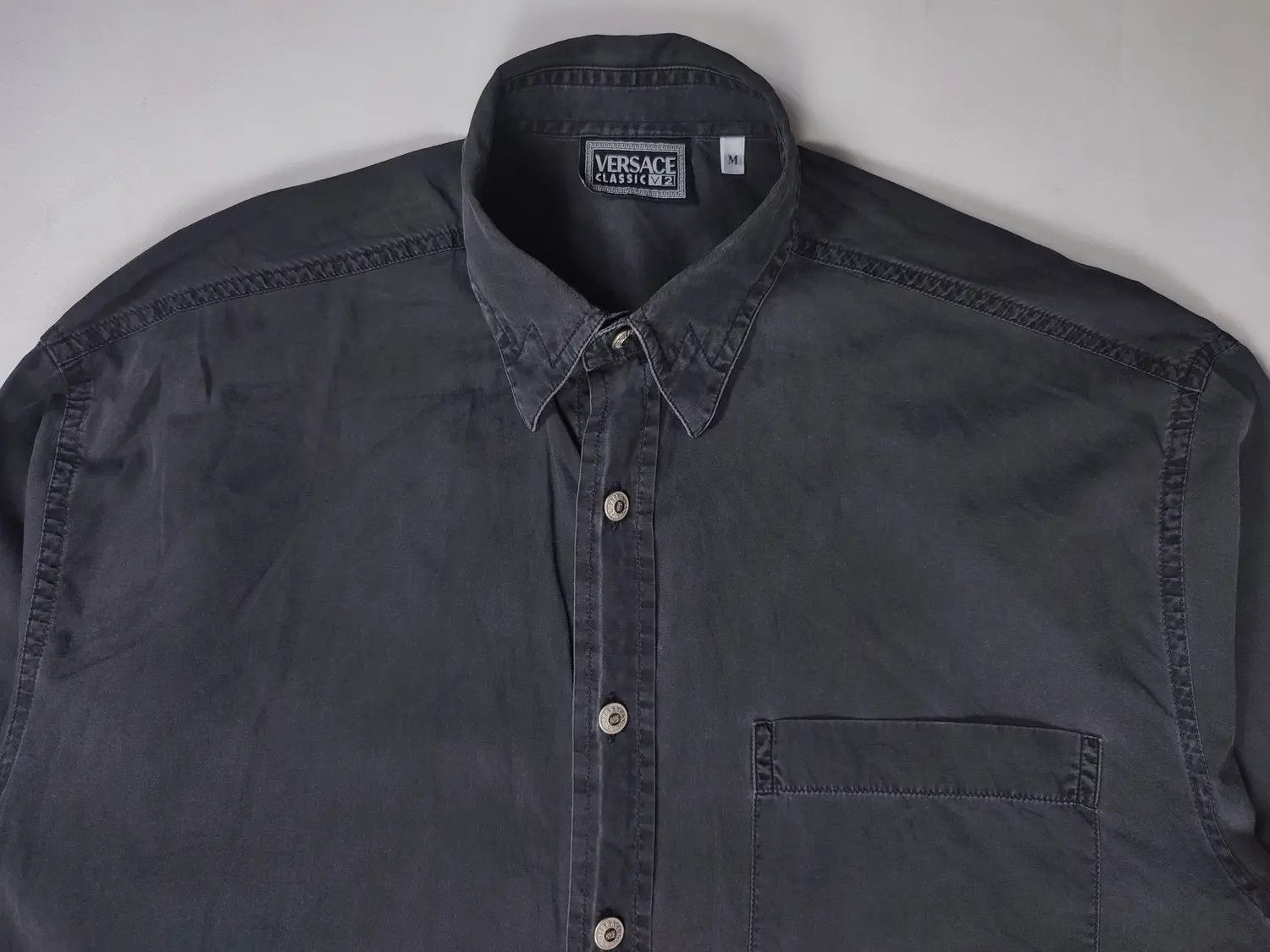 Versace × Versace Jeans Couture × Vintage Versace Classic V2 Faded shirt Size US M / EU 48-50 / 2 - 6 Thumbnail