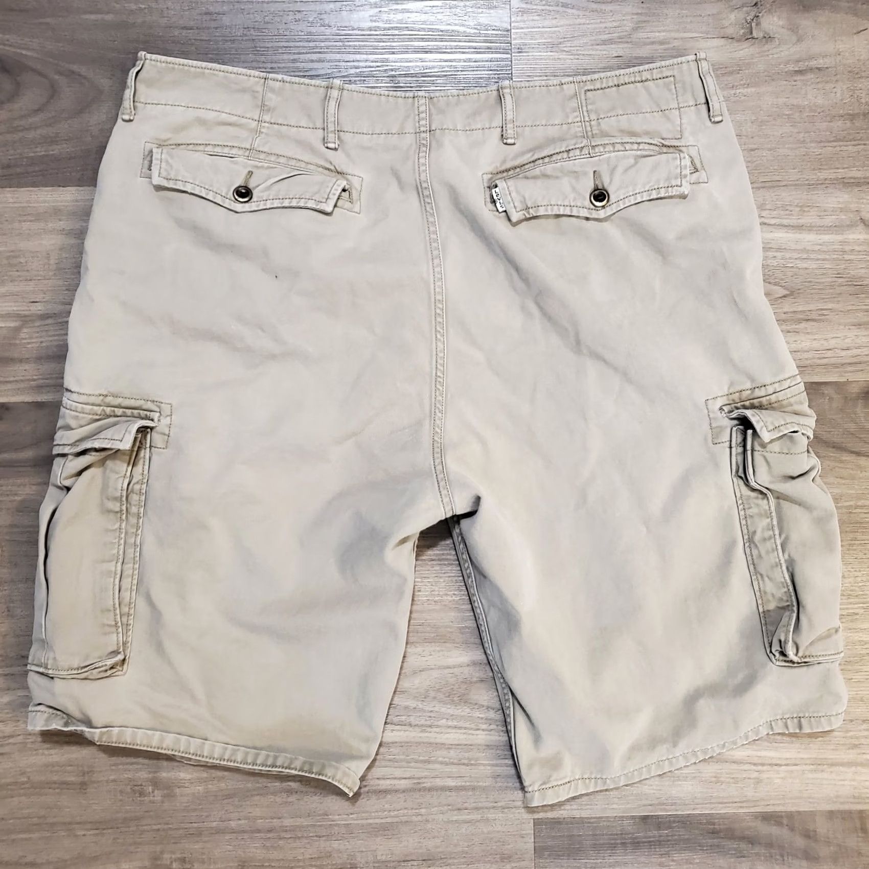 Levi's - No adjustments to wording: No changes were made to the original title Size US 38 / EU 54 - 2 Thumbnail