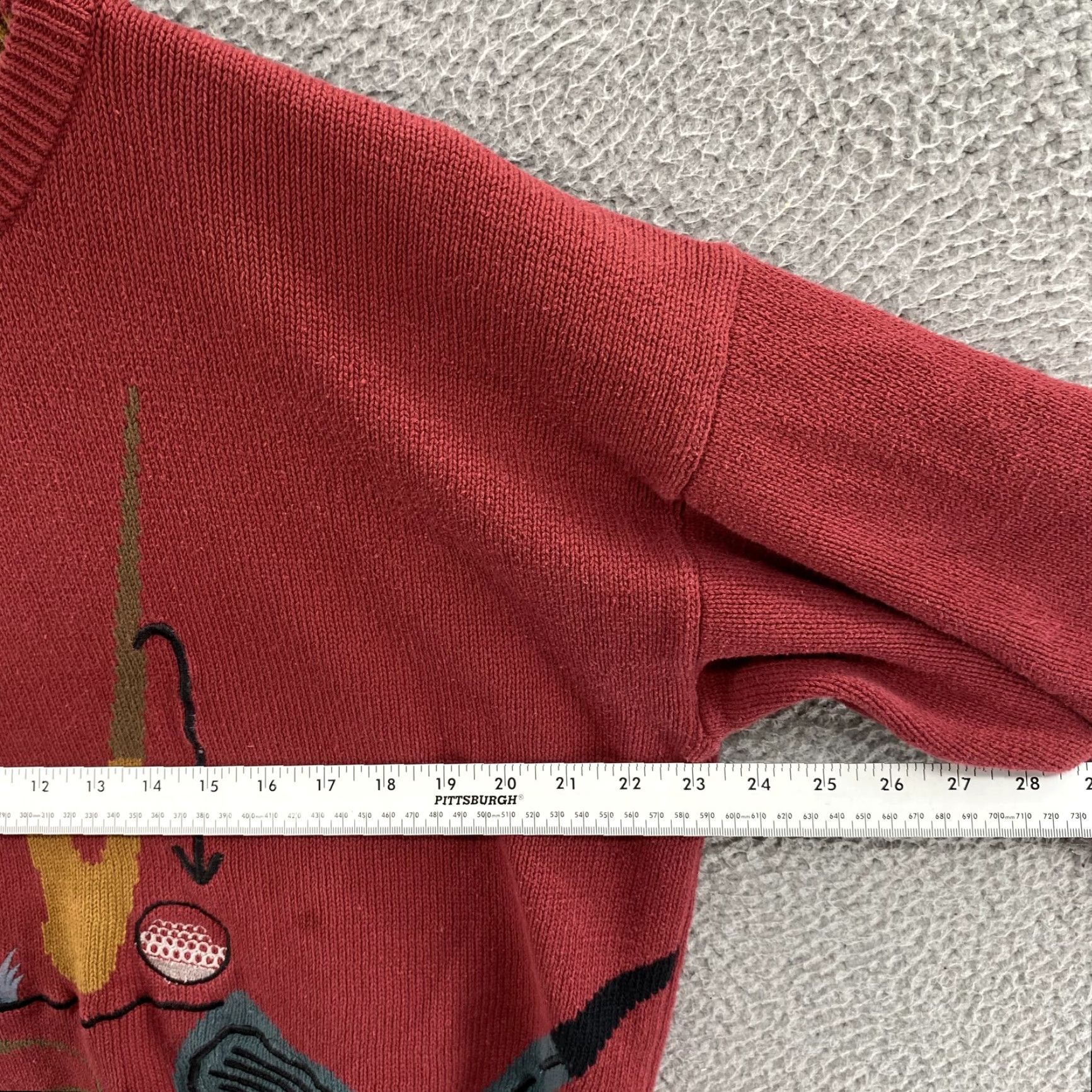 Izod VINTAGE Izod Sweater Large Red Pullover Crew Knit 90 Graphic Size US L / EU 52-54 / 3 - 5 Thumbnail