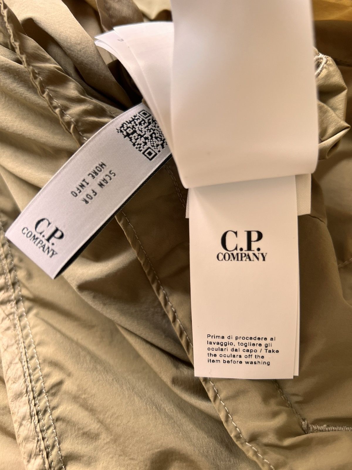 C.P. Company C.P. Company NYcra-R short lightweight Jacket Beige nylon Size US L / EU 52-54 / 3 - 23 Thumbnail