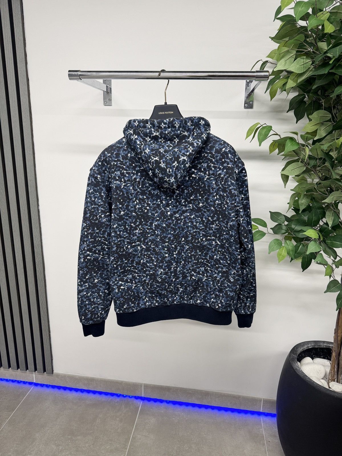 Louis Vuitton Louis Vuitton 1ABJ2J Monogram Hoodie In Blue RRP £1450 Size US M / EU 48-50 / 2 - 2 Thumbnail