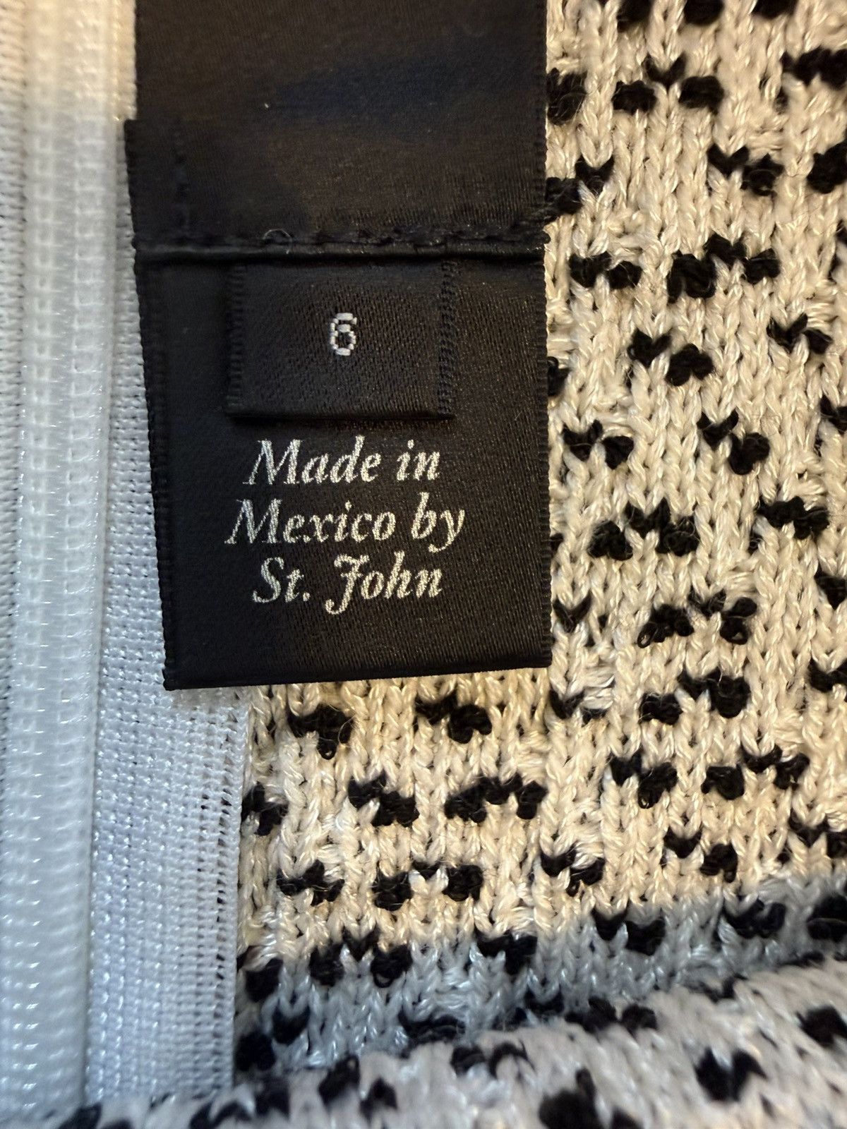 St. John St. John Black & White Knit Sheath Dress – Size 6 Size M / US 6-8 / IT 42-44 - 7 Thumbnail