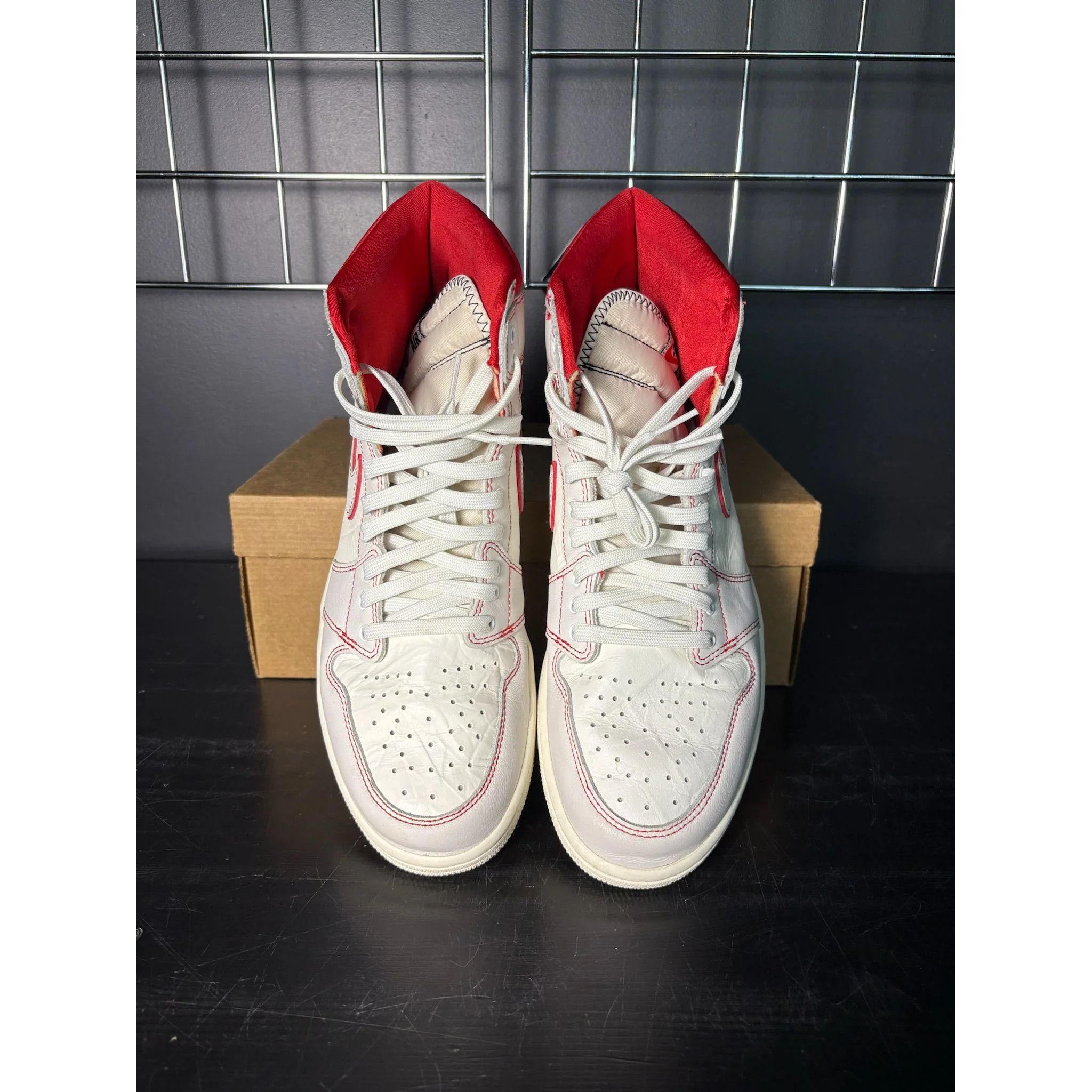 Jordan Brand Air Jordan 1 Retro High "Phantom Gym Red" **PRE-OWNED** REP. BOX - Size 12 Size US 12 / EU 45 - 3 Thumbnail
