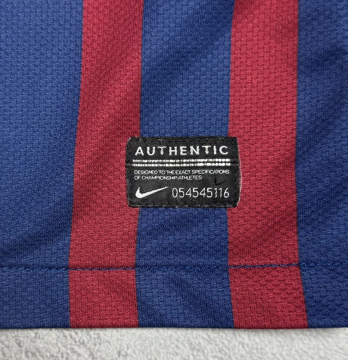 Nike Barcelona 2011 2012 Home Football Shirt Soccer Jersey Nike Size US S / EU 44-46 / 1 - 10 Thumbnail