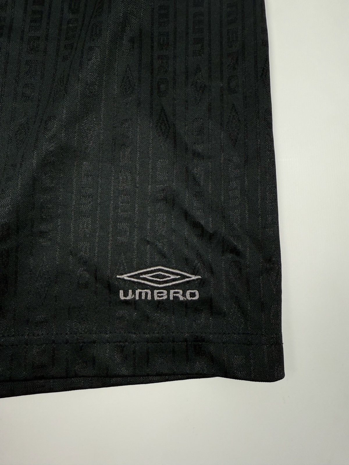 Umbro 2000’s Vintage Umbro Monogram Soccer Black Shorts XXL Size US 38 / EU 54 - 2 Thumbnail
