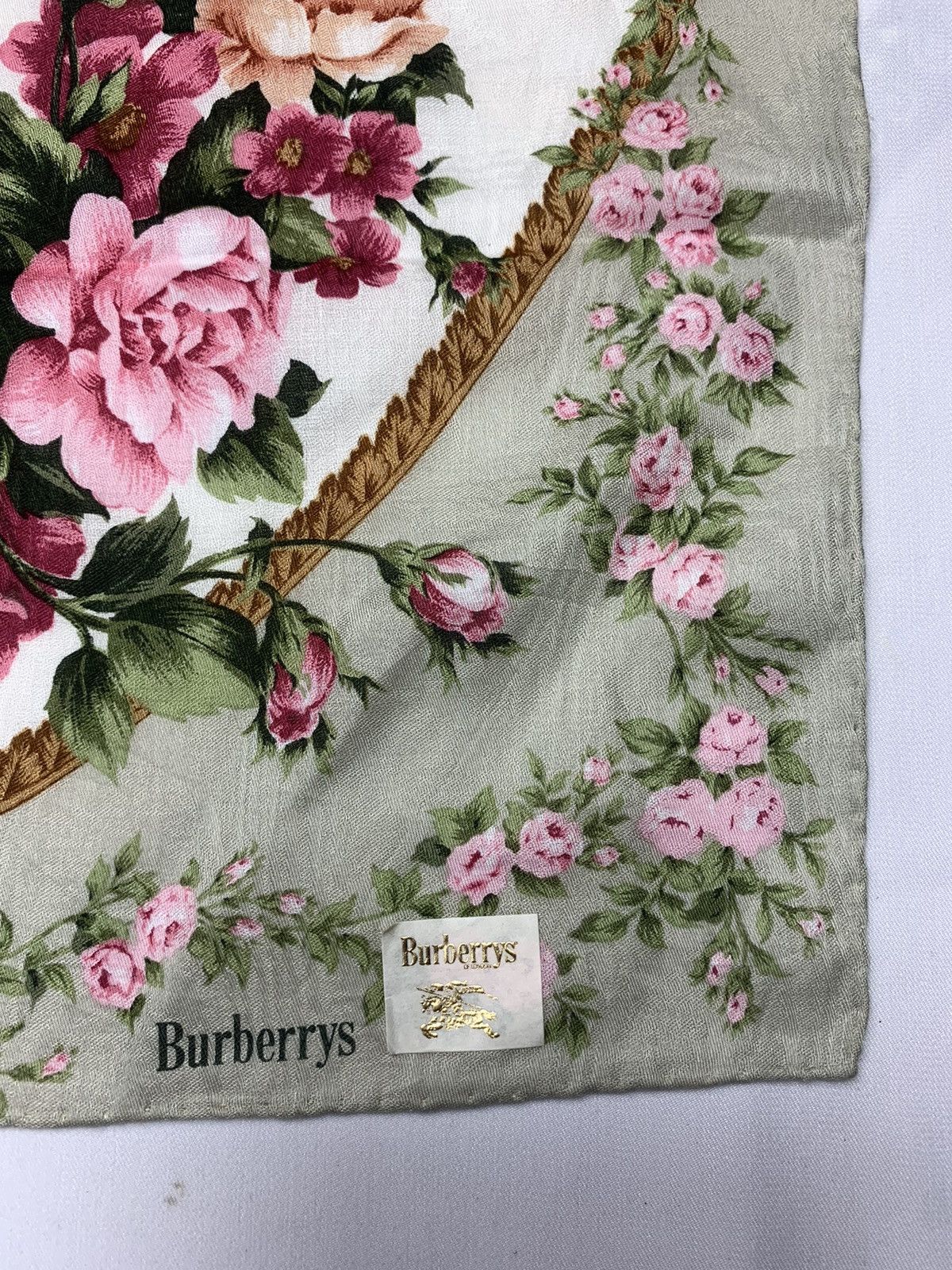 Burberry Burberry Handkerchief / Neckerchief / Bandana Size ONE SIZE - 4 Thumbnail
