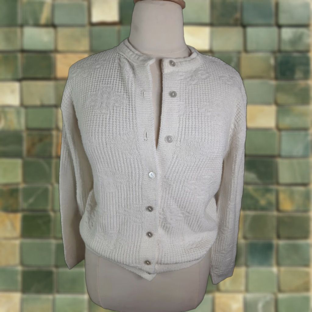 Vintage VINTAGE S5C 60s White Cardigan Sweater Women's XL Knit Open Cable- Knit 60s Cottagecore Casual Cardigan Women Size XL / US 12-14 / IT 48-50 - 1 Thumbnail