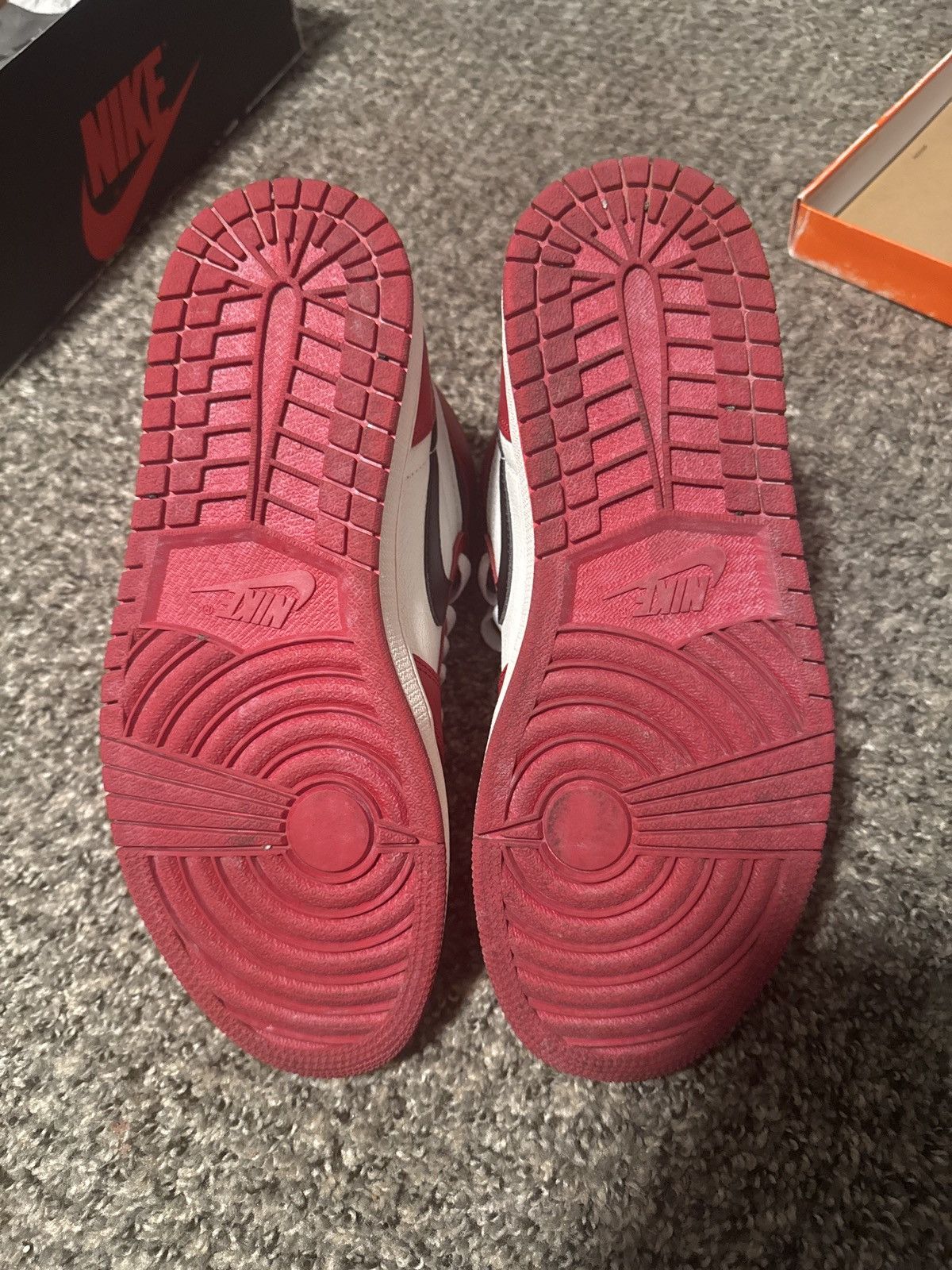 Jordan Brand Jordan 1 Lost and Found Size US 9 / EU 42 - 5 Thumbnail