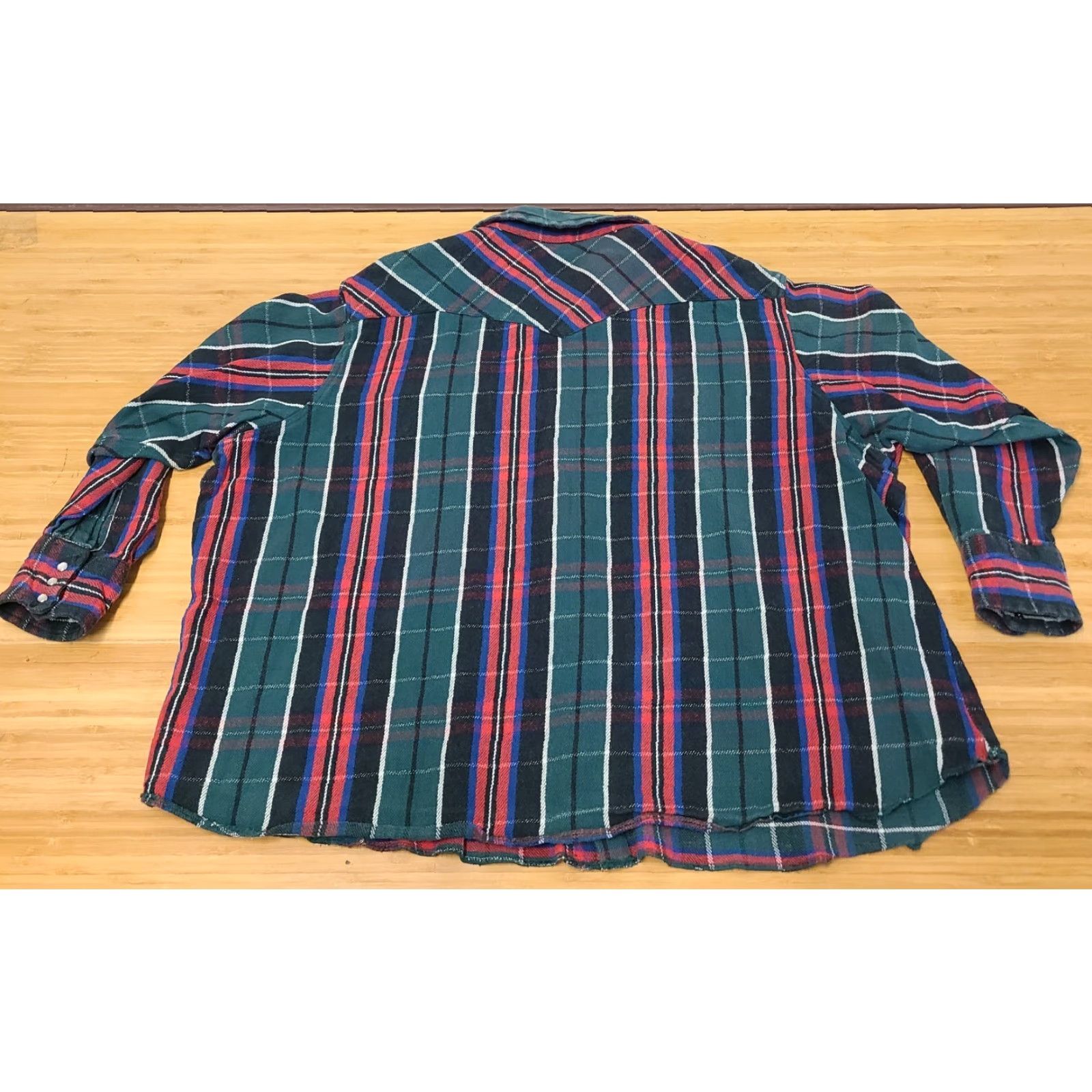 Wrangler Wrangler Shirt Mens 4X Plaid Long Sleeve Flannel Pearl Snap Western Button-Up Casual, All Seasons, Multicolor, Cotton, Slim Fit, 4X Men Size US XXL / EU 58 / 5 - 5 Thumbnail