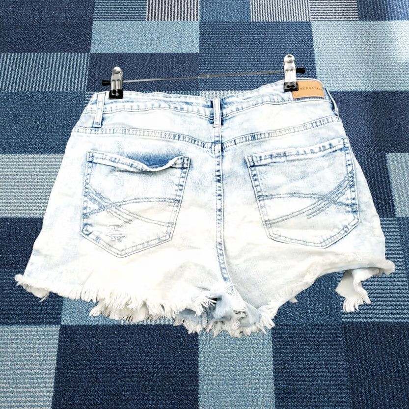 Vintage Aéropostale Shorts Womens 10 Blue High Waisted Ripped Acid Wash Denim Casual Pants Hot Pants Womens 10 Blue waist 29 in Regular fit Size 32" / US 10 / IT 46 - 1 Thumbnail