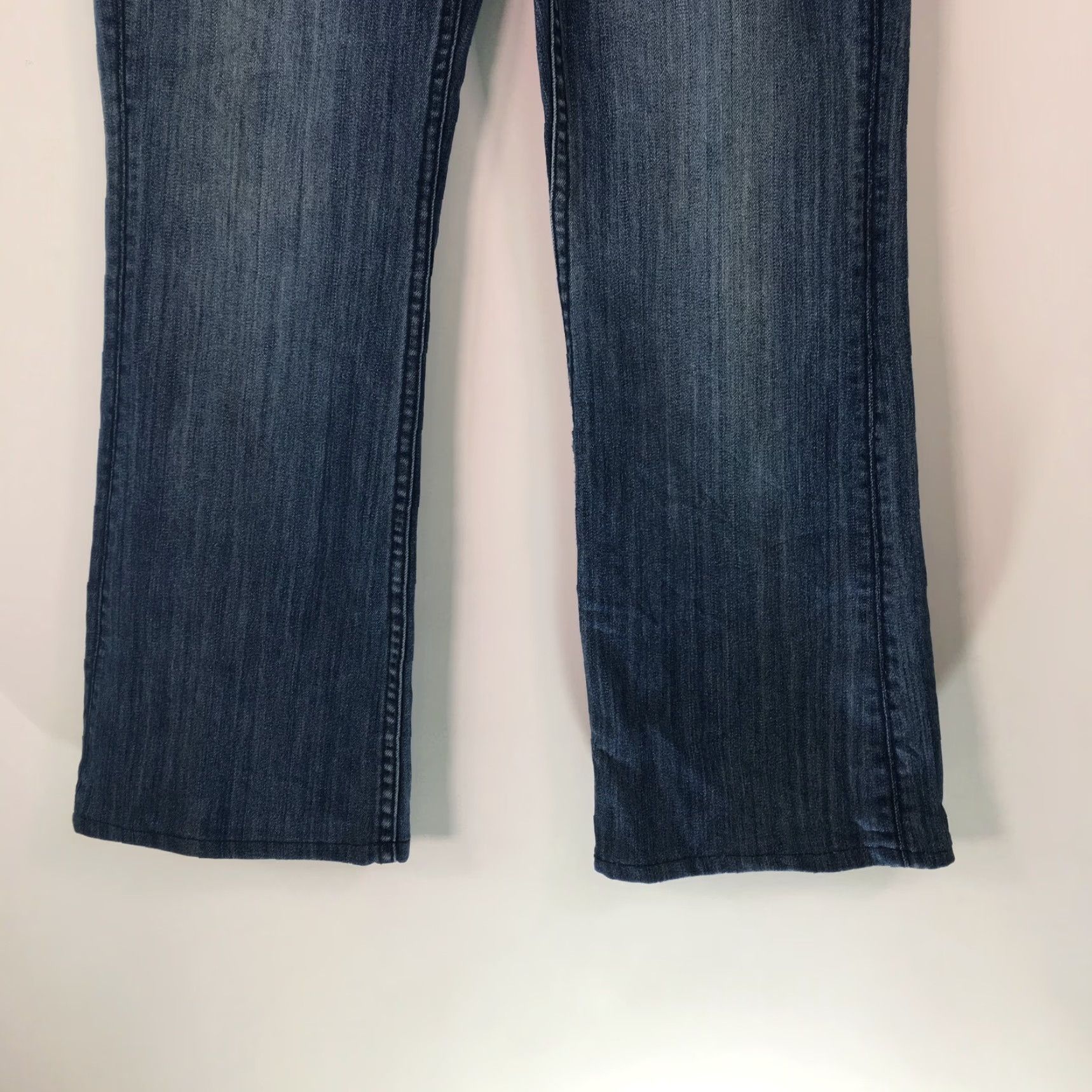 Vintage INC International Concepts Boot Leg Jeans Womens 32x29 Blue Denim 10 Regular Boot Leg 5-Pocket Design ZipButton BeltLoops Dark Wash Distressed No N/A Size 32" / US 10 / IT 46 - 4 Thumbnail