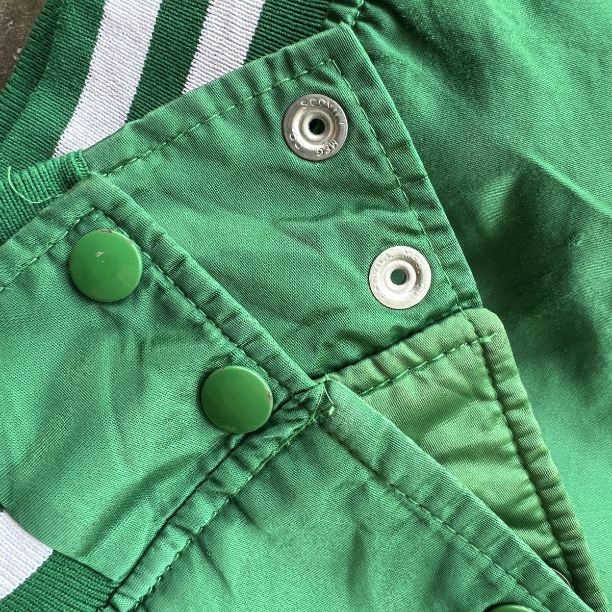 NBA 🔥 Vintage Boston Celtics NBA Starter Green Bomber Jacket Size US L / EU 52-54 / 3 - 13 Thumbnail